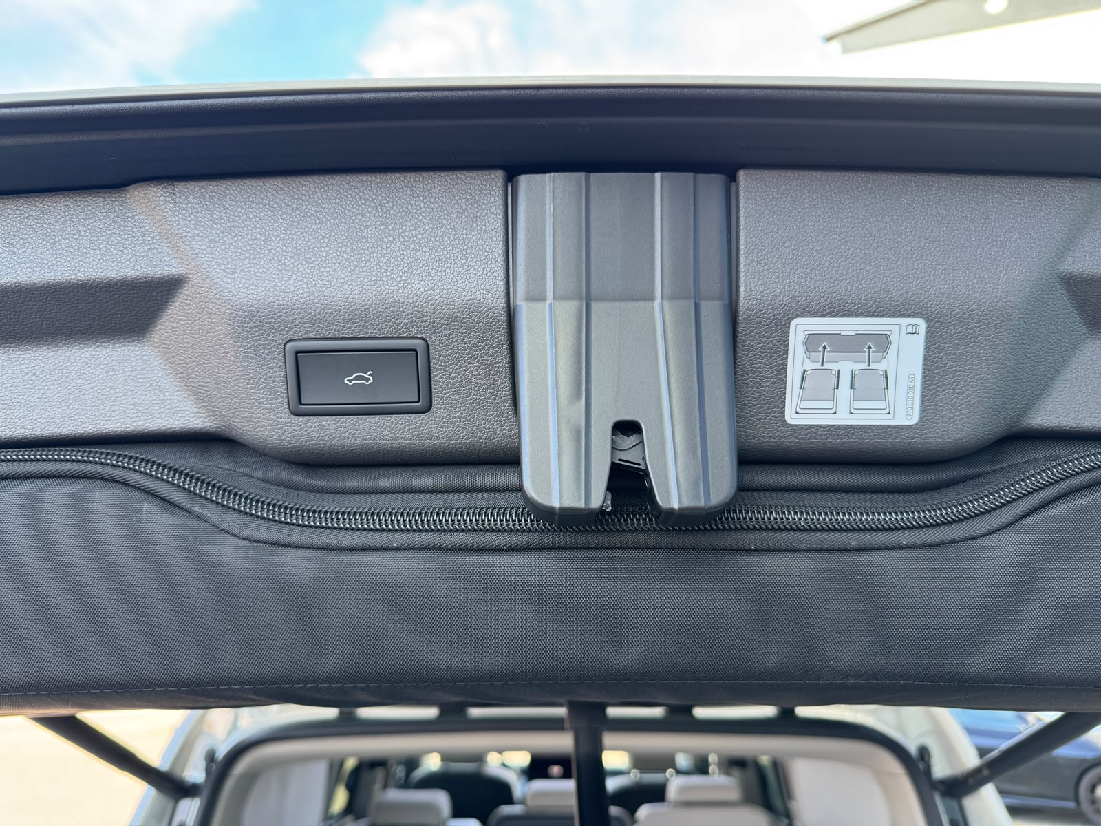 VW California eHybrid 4x4 Beach Tour Liberty 4Motion mit 5-Sitzplätzen-image-9