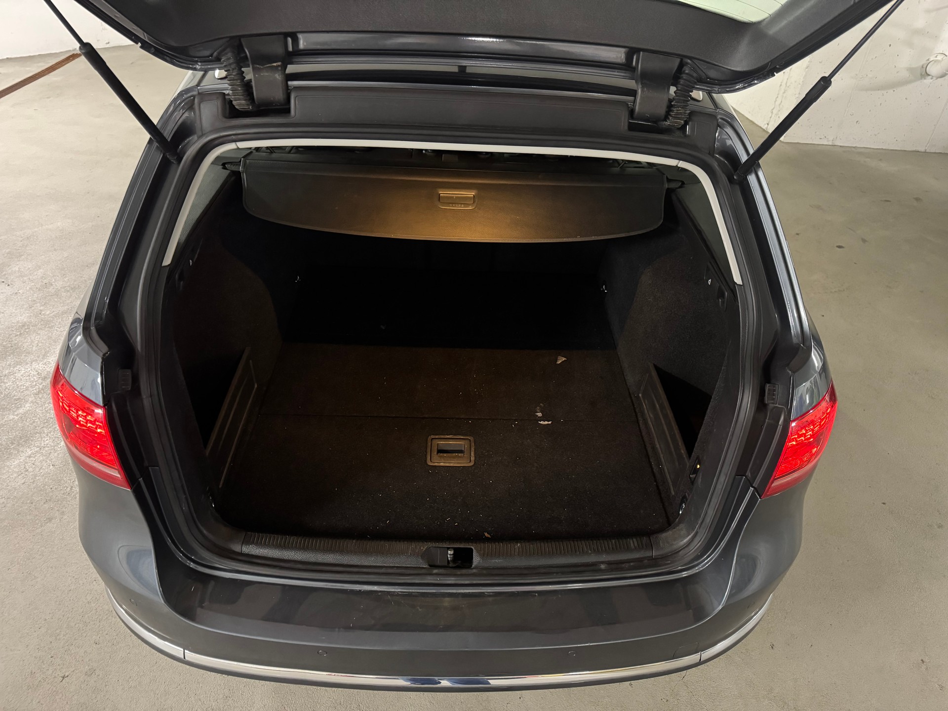 VW Passat Variant 2.0 TDI BMT Highline 4MDSG-image-7