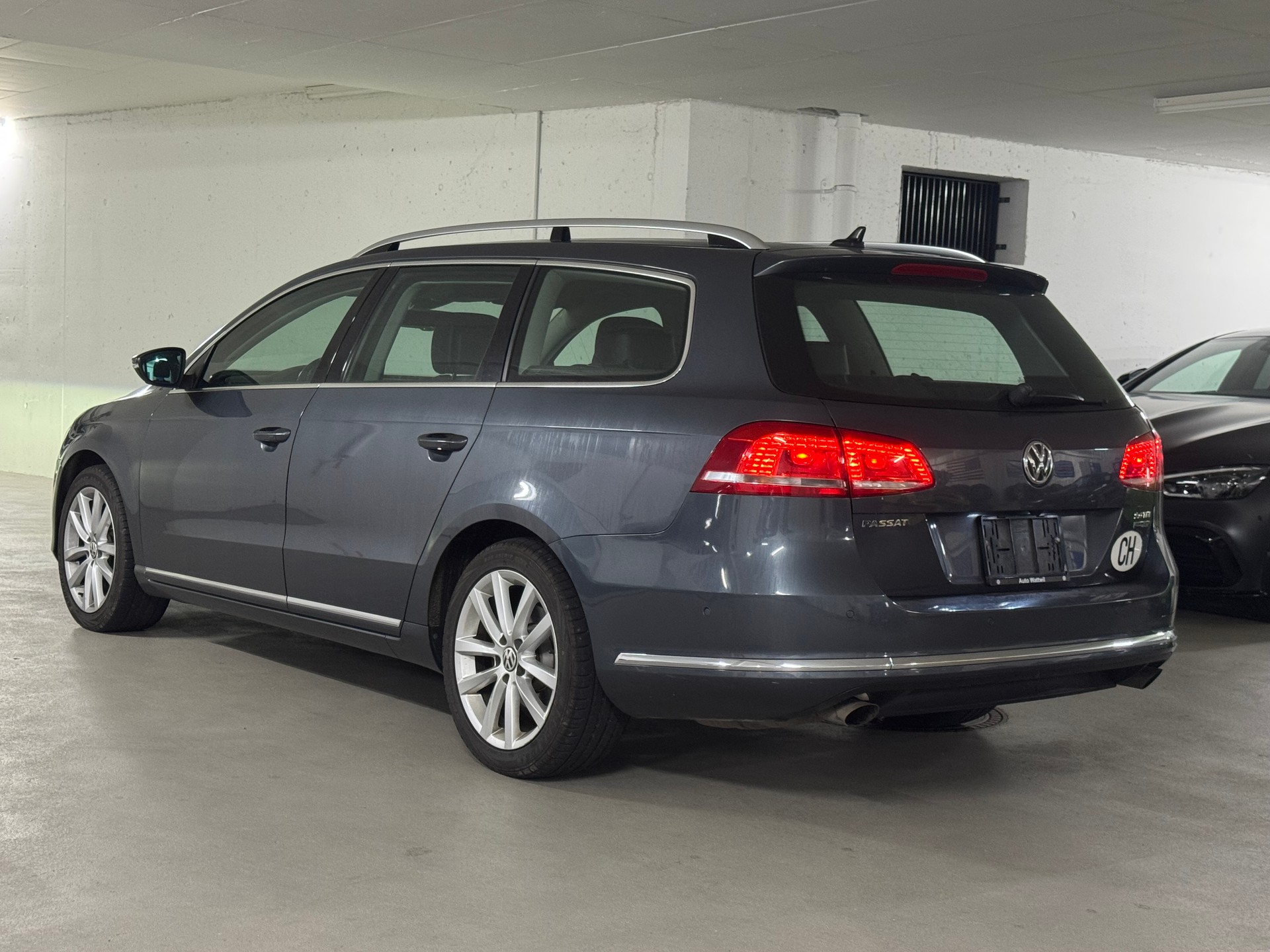 VW Passat Variant 2.0 TDI BMT Highline 4MDSG-image-4