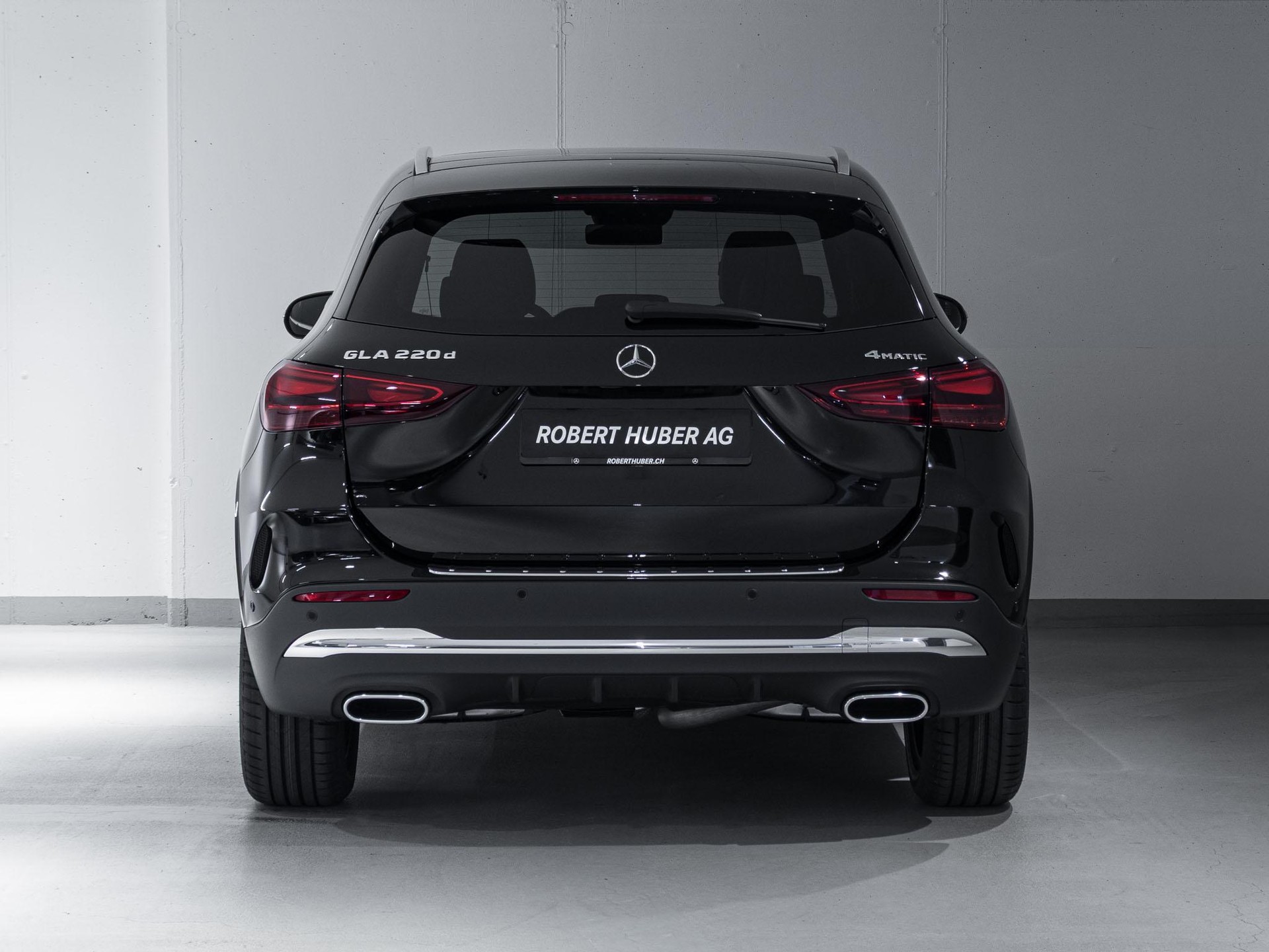 MERCEDES-BENZ GLA 220 d 4MATIC Swiss Star-image-5