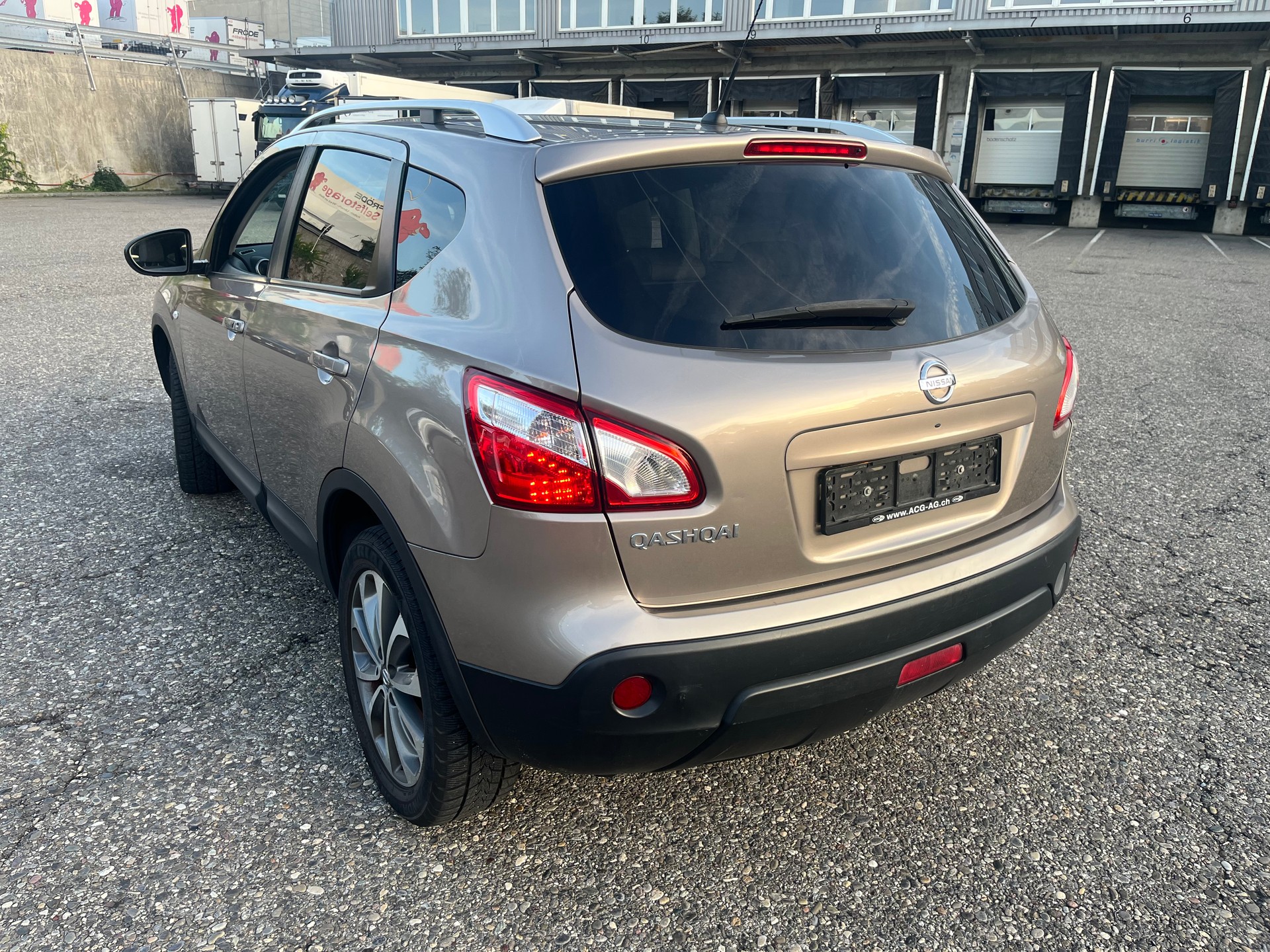 NISSAN Qashqai 2.0 i-Way XTronic CVT-image-3