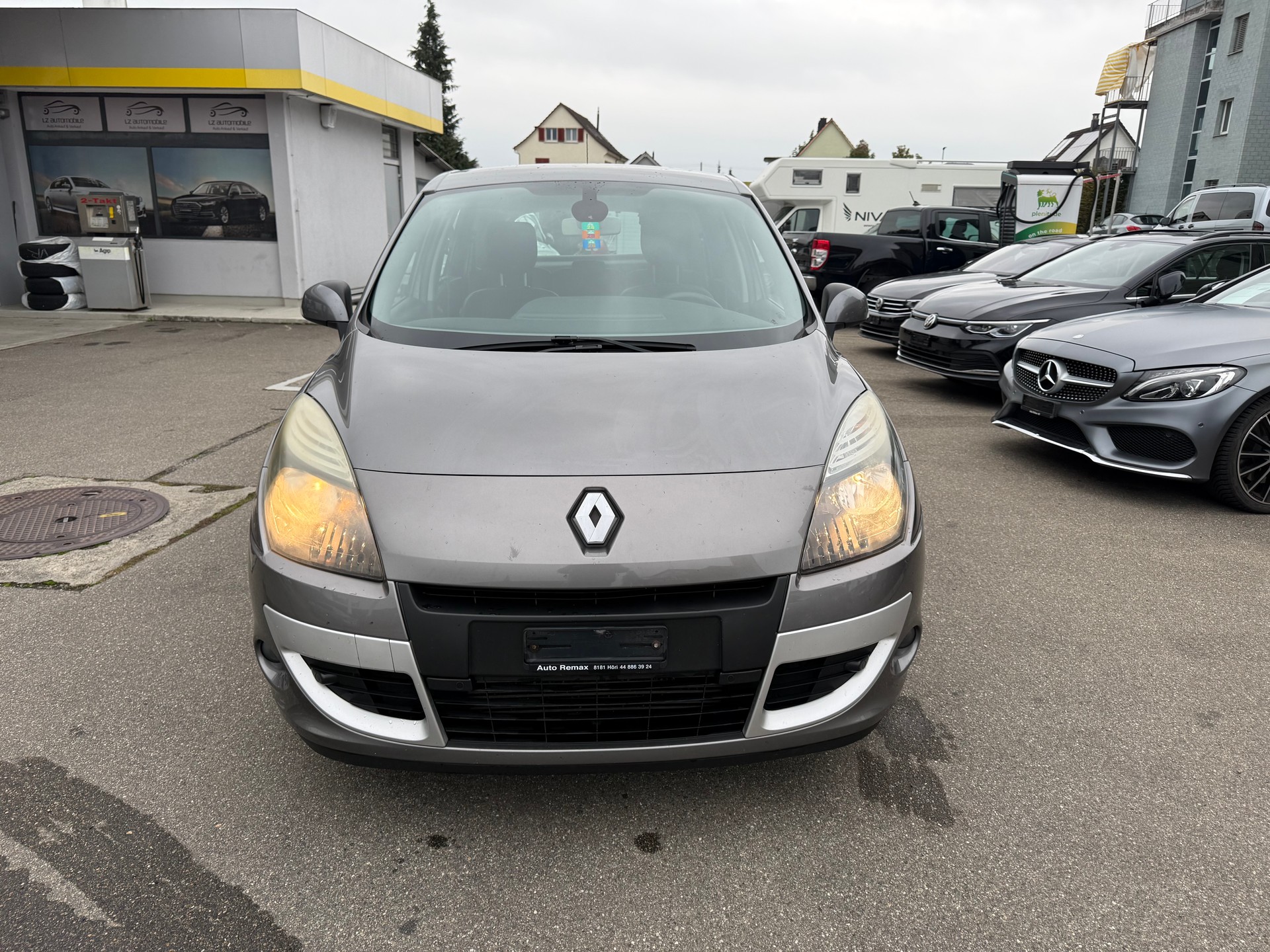 RENAULT Scénic 1.9 dCi Dynamique-image-1