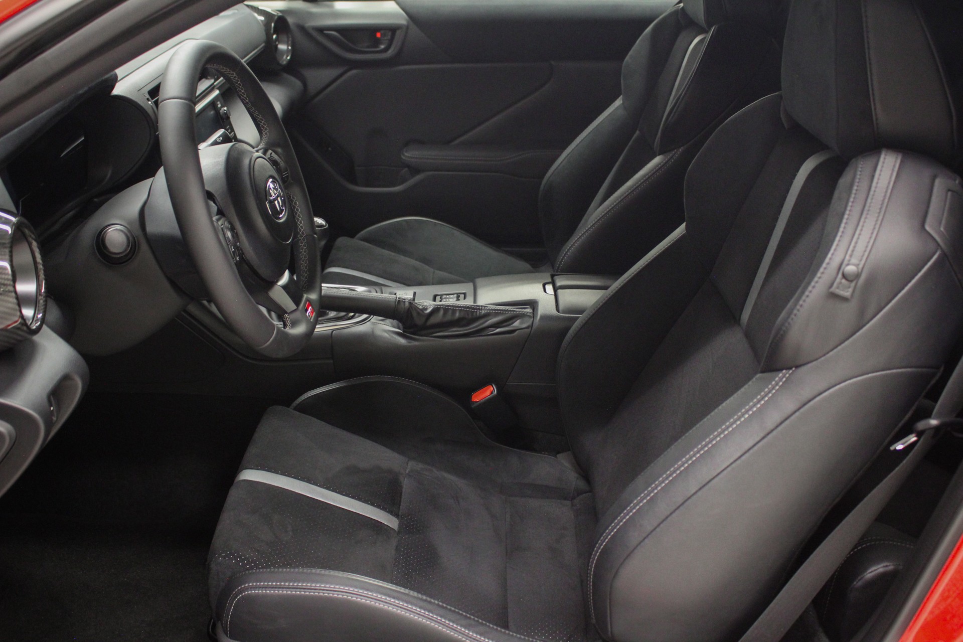 TOYOTA GR 86 2.4 Sport+-image-9