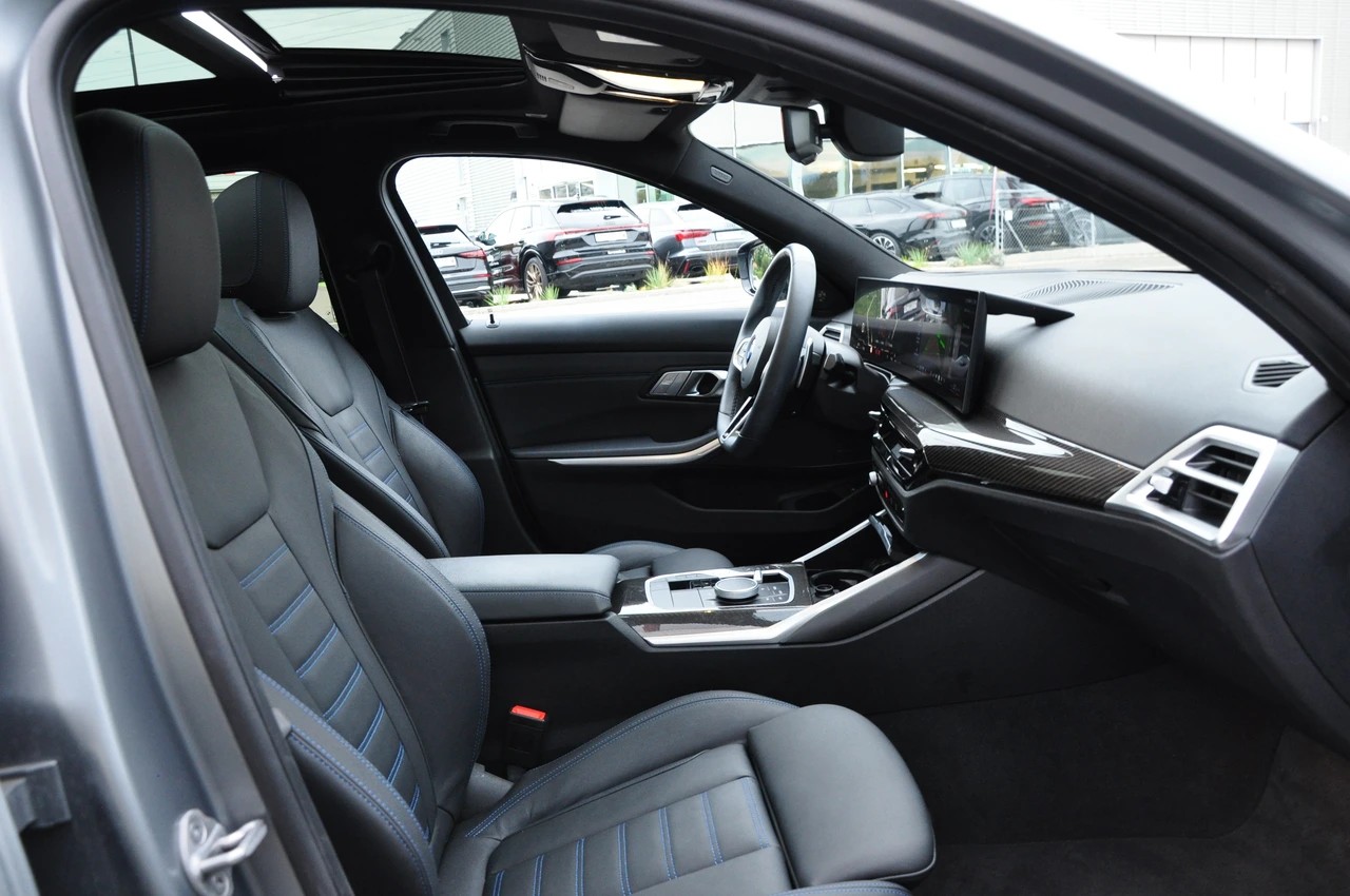 BMW 320d xDrive 48V Touring Steptronic M Sport Pro-image-15