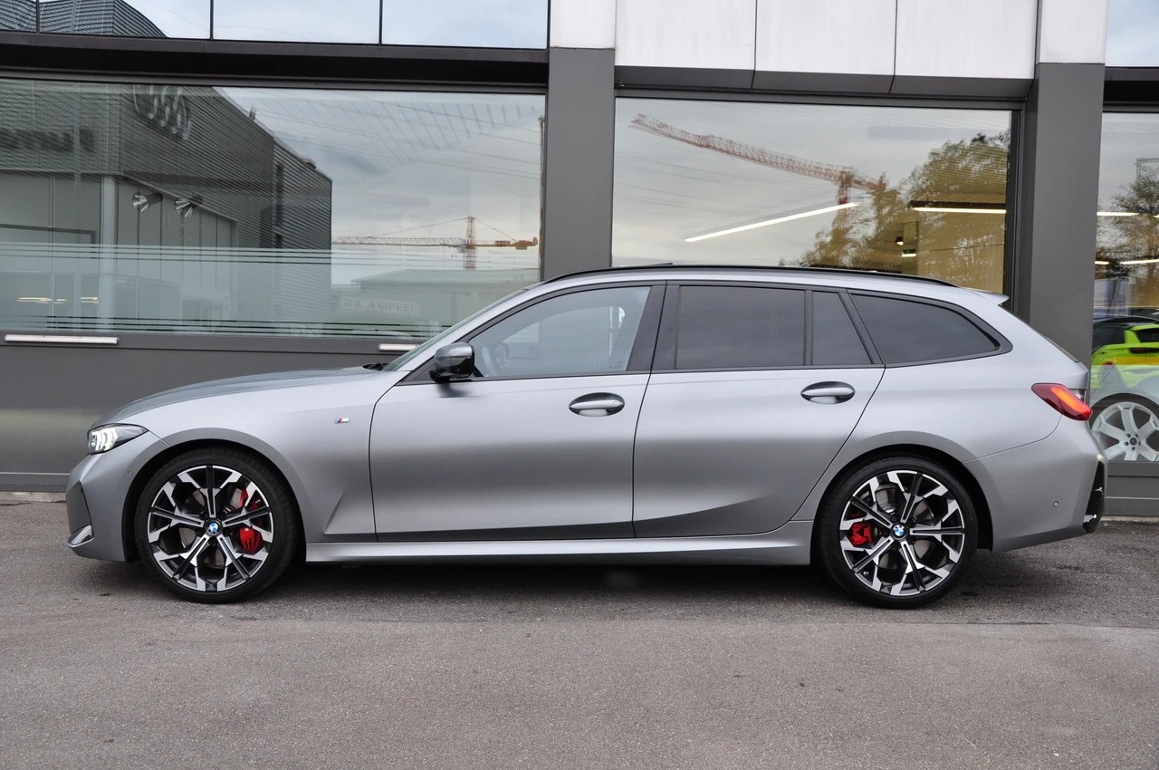 BMW 320d xDrive 48V Touring Steptronic M Sport Pro-image-5