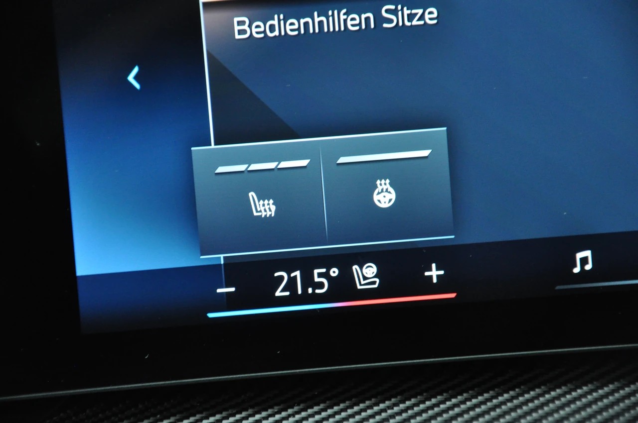 BMW 320d xDrive 48V Touring Steptronic M Sport Pro-image-22
