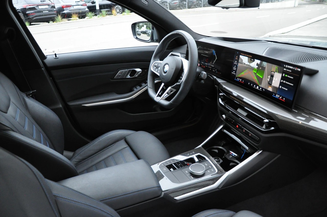 BMW 320d xDrive 48V Touring Steptronic M Sport Pro-image-16