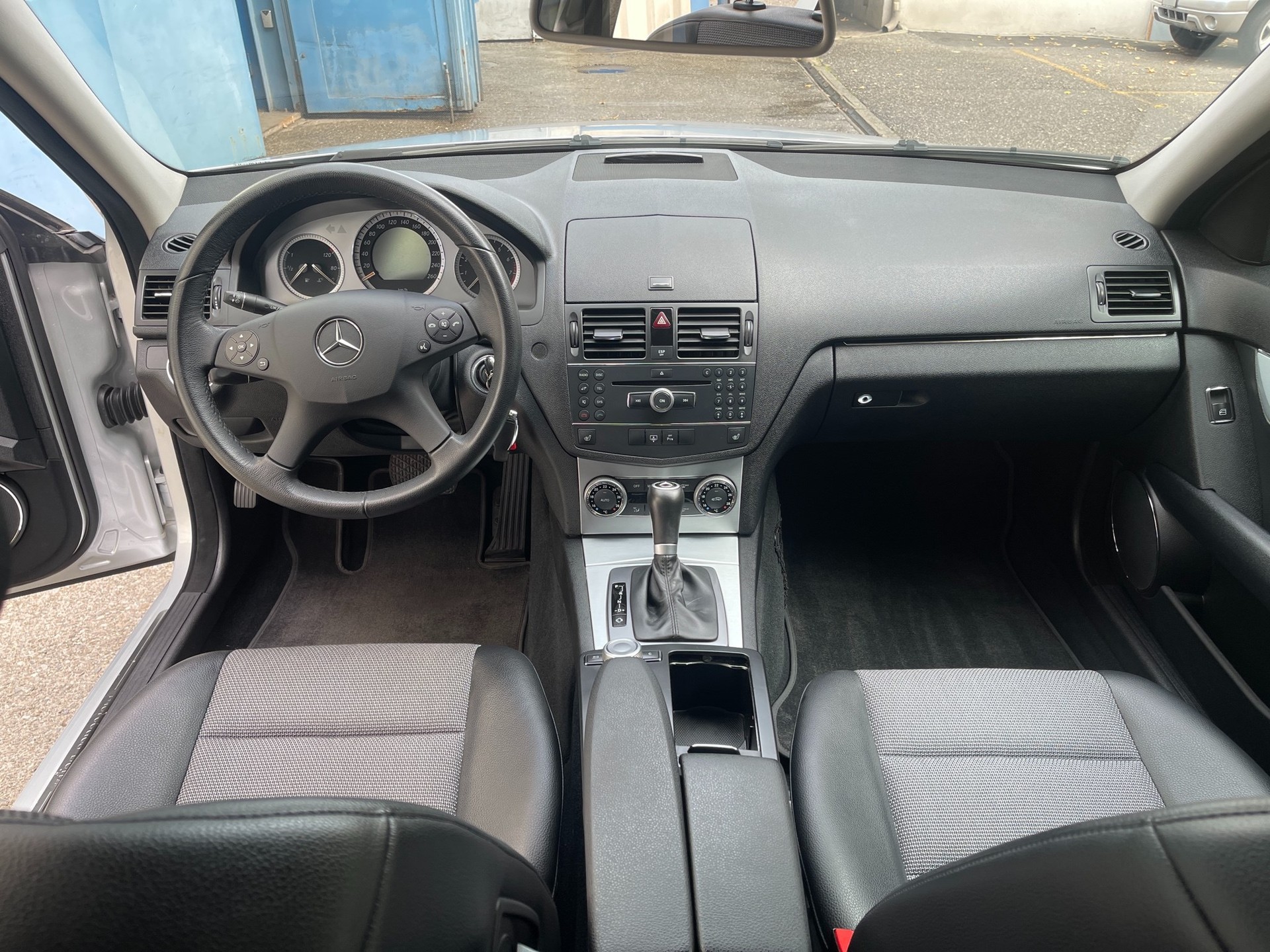 MERCEDES-BENZ C 300 (280) Avantgarde 7G-Tronic-image-8