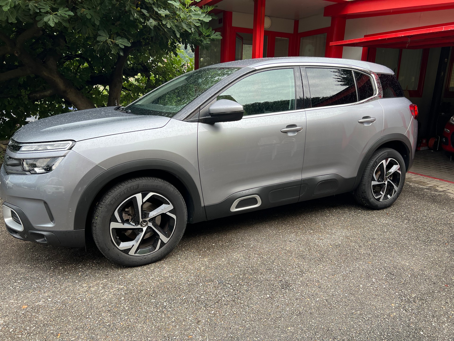 CITROEN C5 Aircross 1.5 BlueHD Feel EAT8-image-2