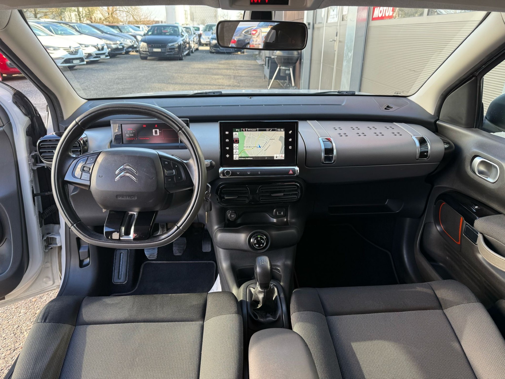 CITROEN C4 Cactus 1.2 e-THP Rip Curl-image-8