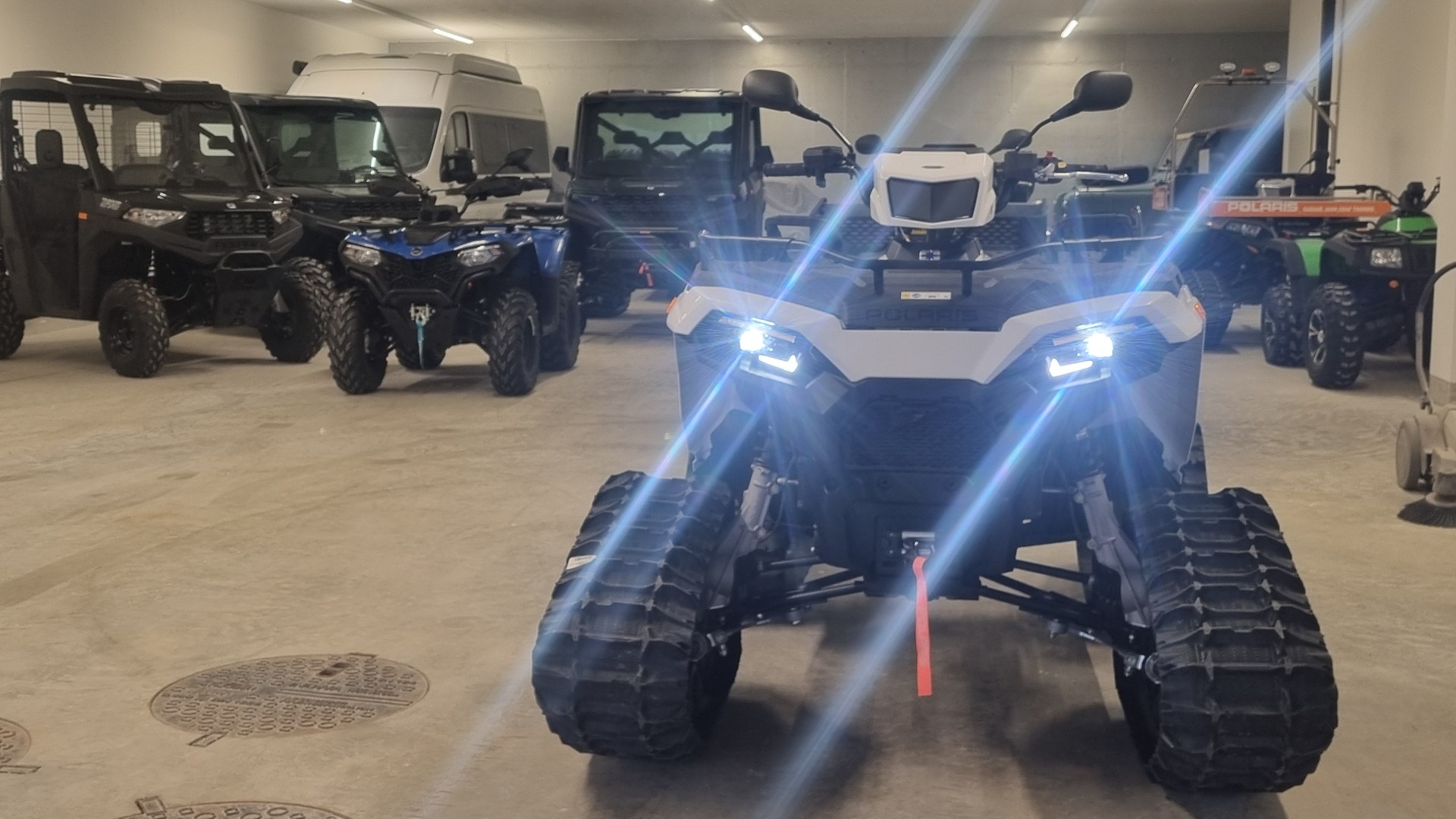 POLARIS Ab MFK mit Raupenkit und Räder L7e Kleinmotorfahrzeug-image-7