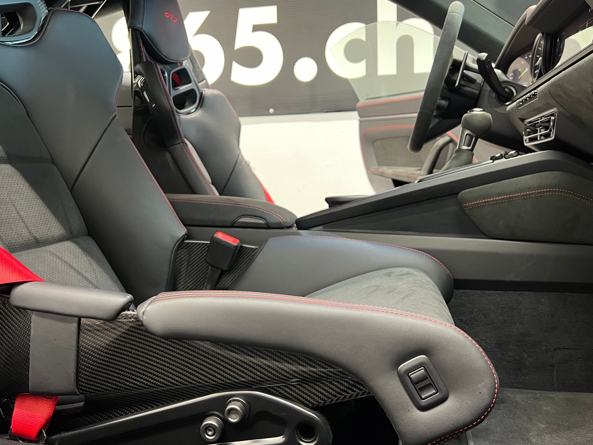 PORSCHE 911 GT3 PDK-image-21
