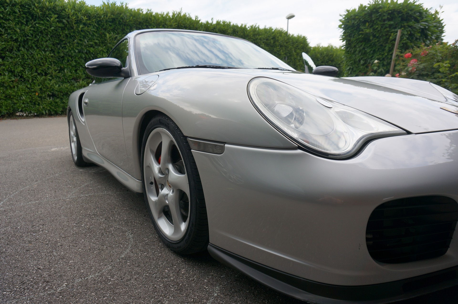 PORSCHE 911 Turbo-image-3