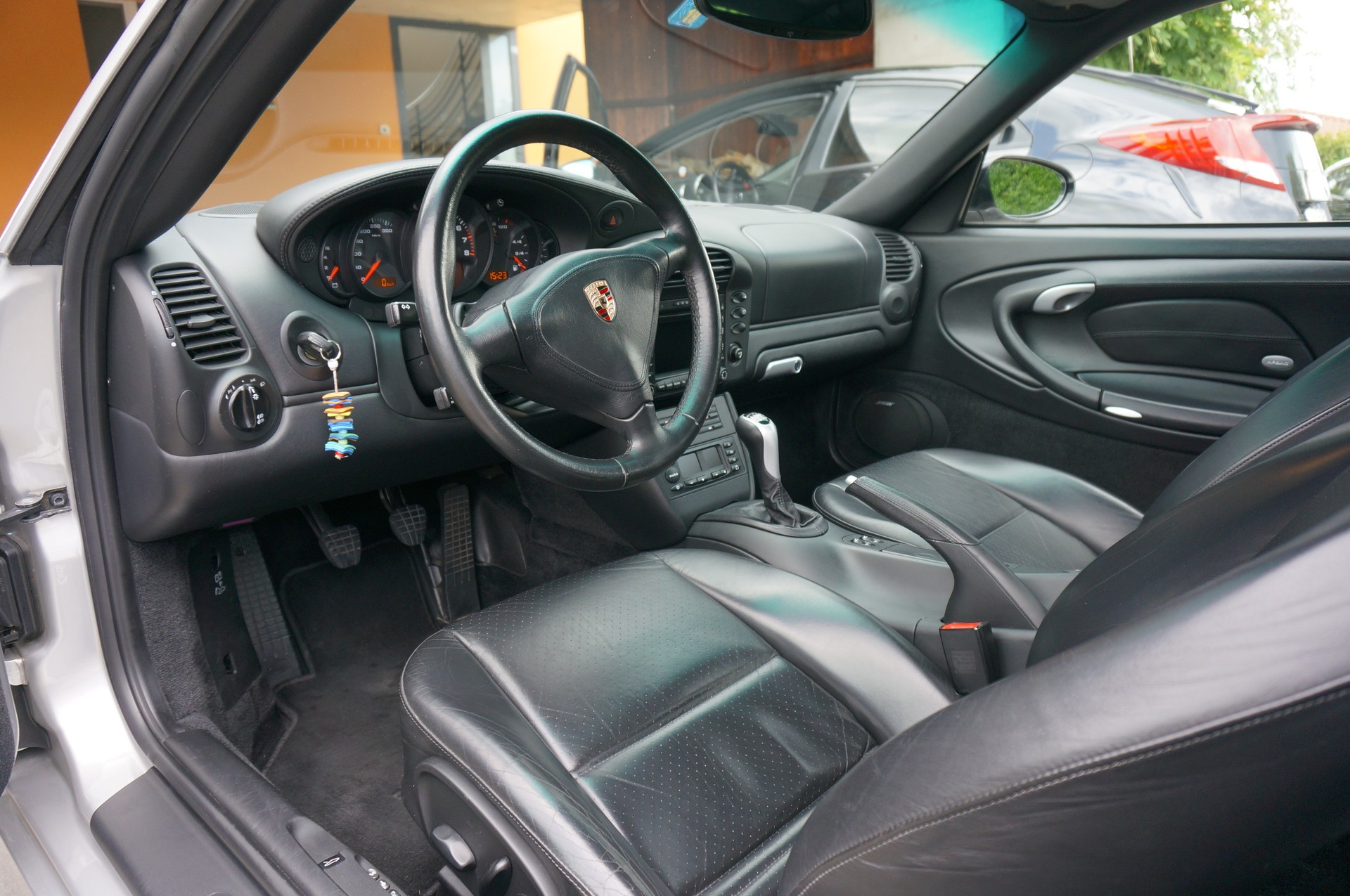 PORSCHE 911 Turbo-image-1