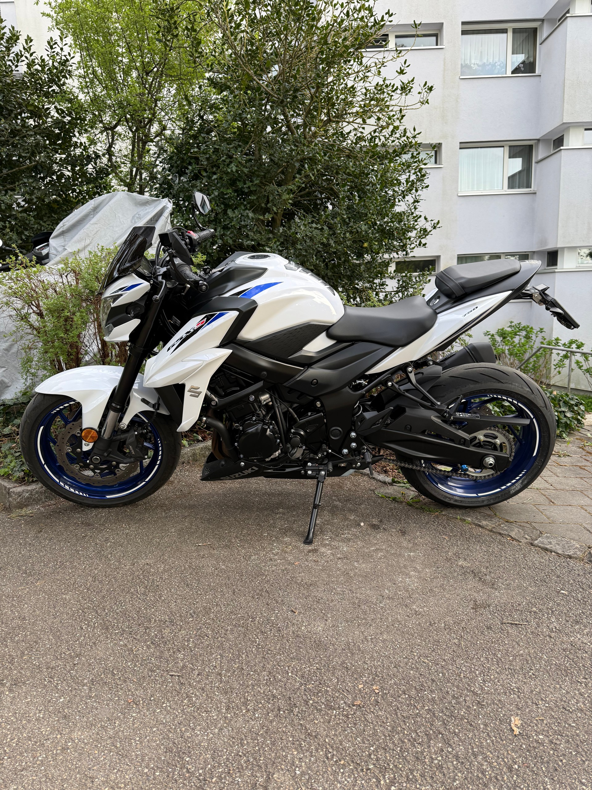 SUZUKI GSX-S 750 ABS-image-6