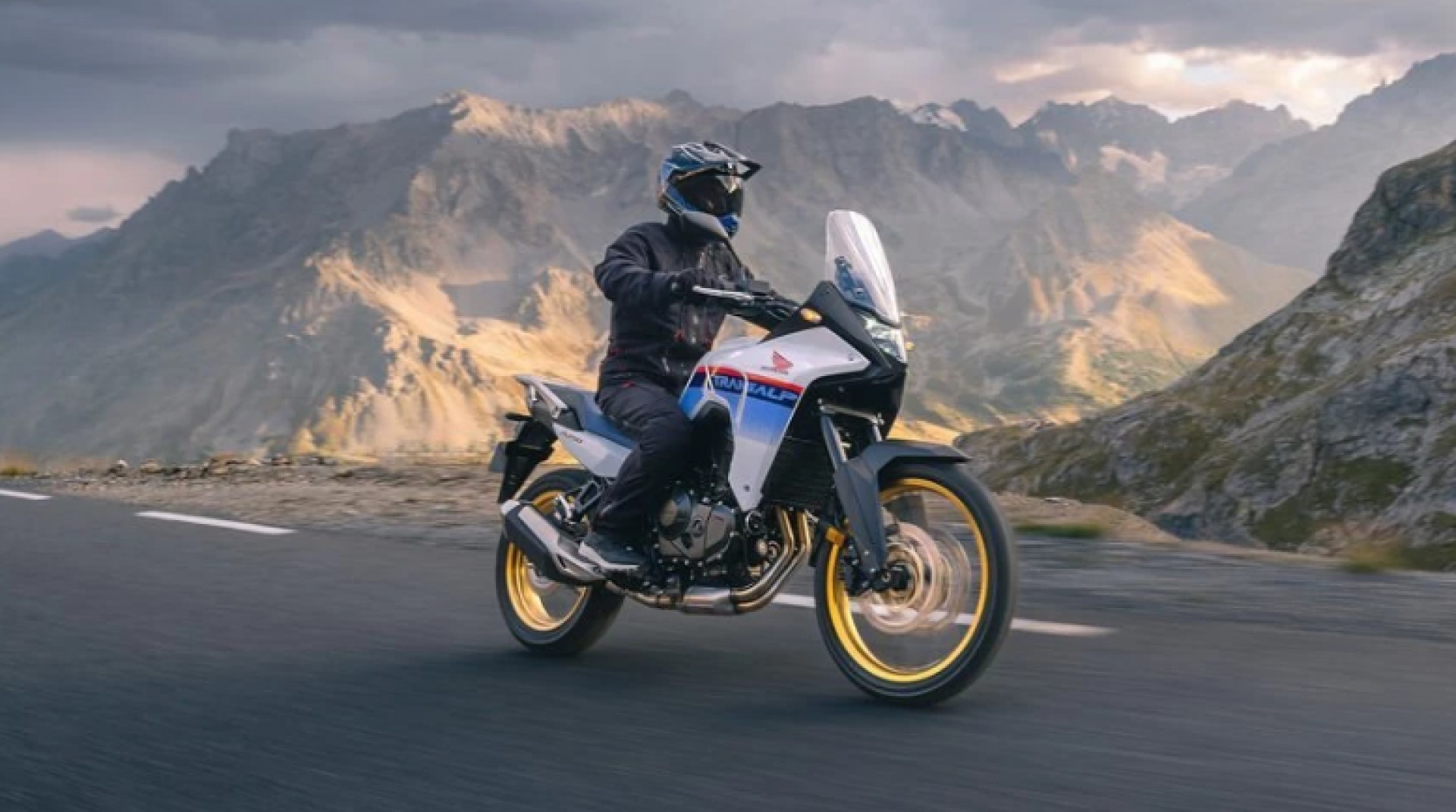 HONDA XL 750 Transalp Tricolor