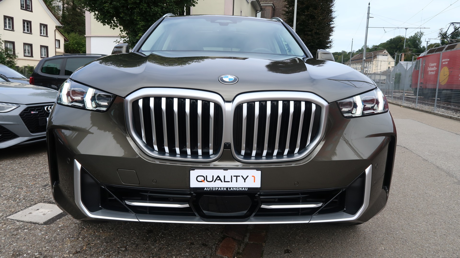 BMW X5 xDrive 48V 30d Steptronic-image-1