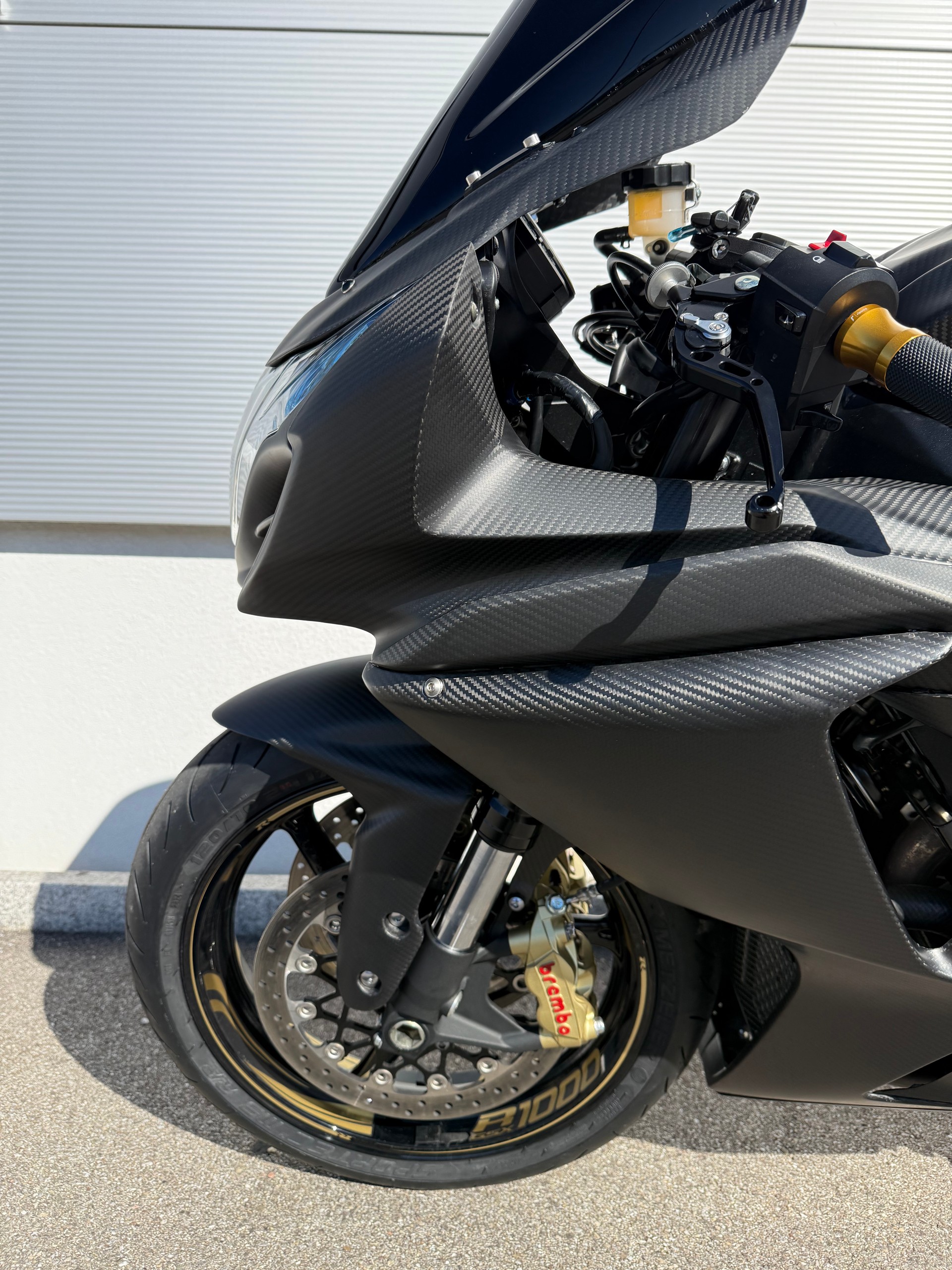 SUZUKI GSX-R 1000 Carbon-image-9