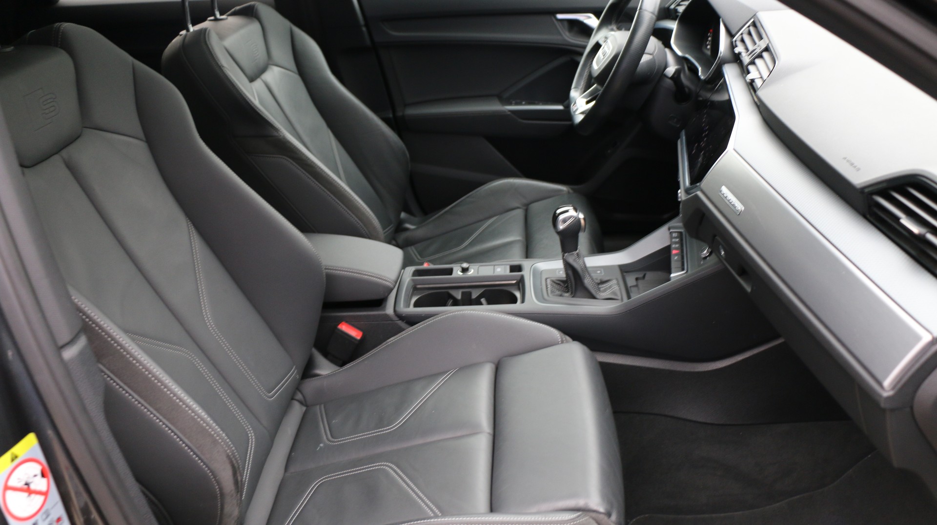 AUDI Q3 SB 40 TDI S Line quattro-image-21