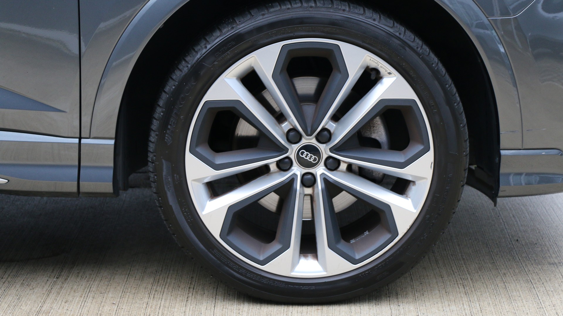 AUDI Q3 SB 40 TDI S Line quattro-image-24