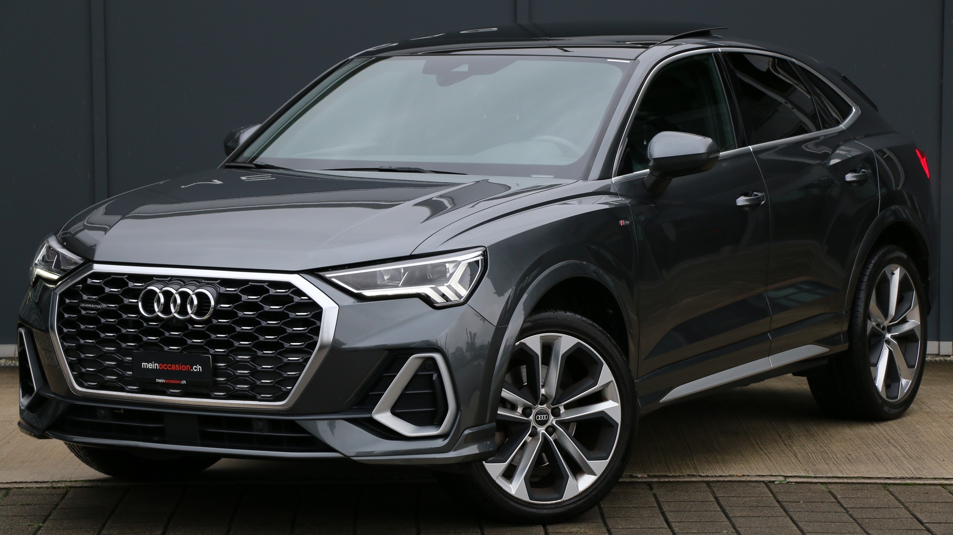 AUDI Q3 SB 40 TDI S Line quattro-image-1