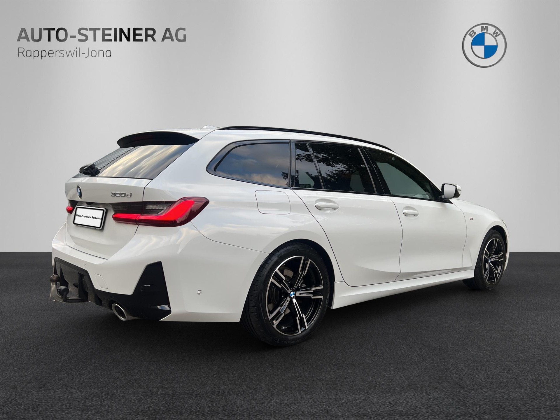 BMW 320d xDrive 48V Touring Steptronic M Sport-image-4