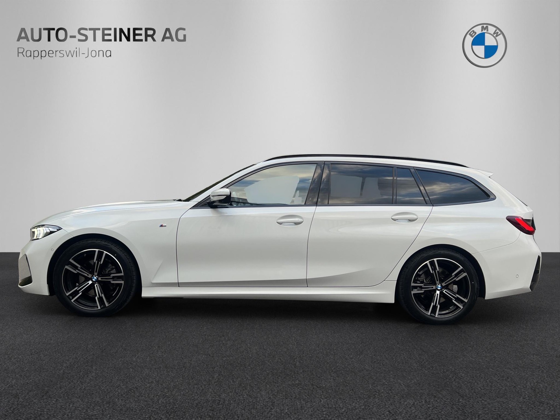 BMW 320d xDrive 48V Touring Steptronic M Sport-image-1
