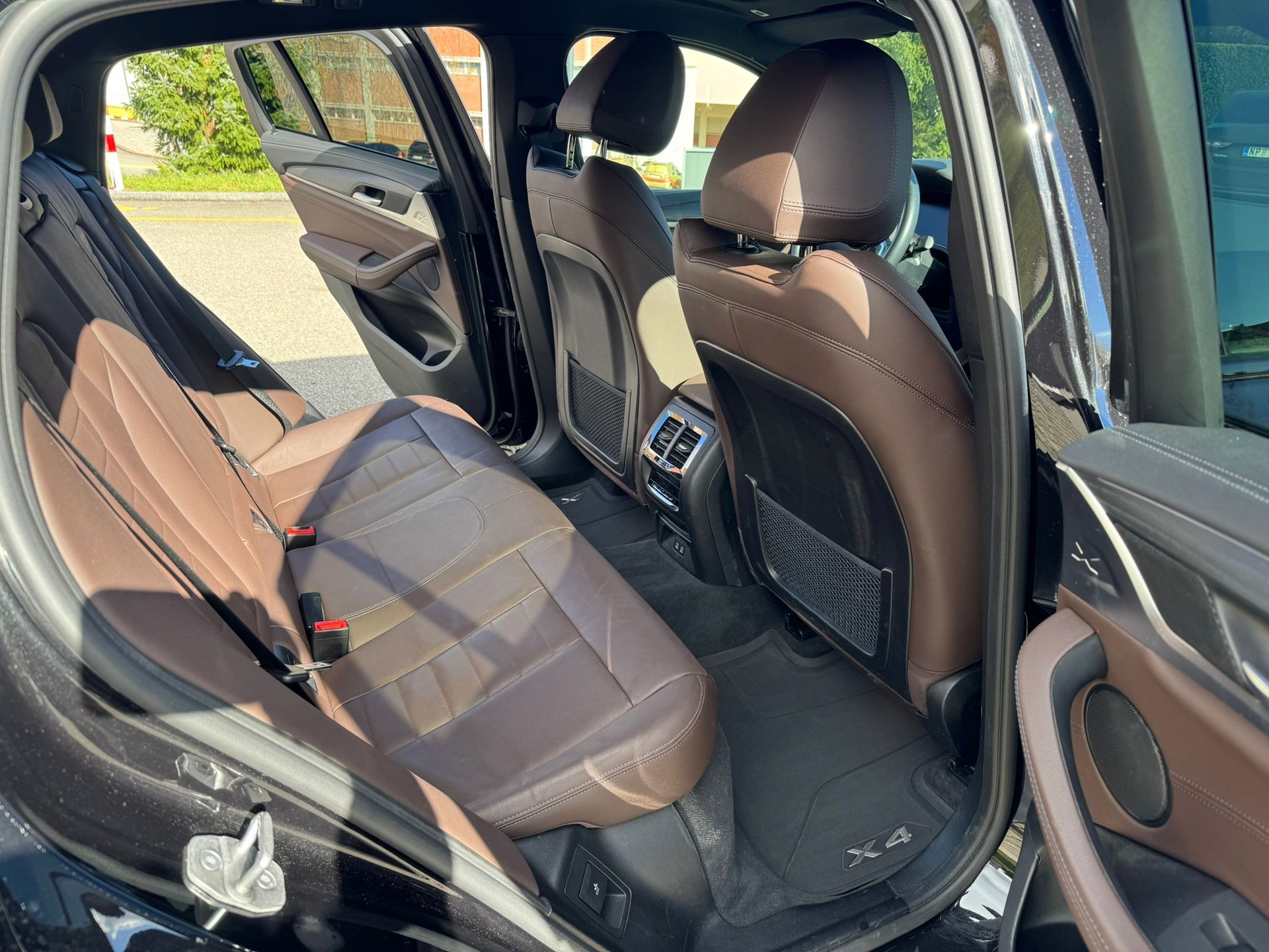 BMW X4 xDrive 48V M40d Steptronic-image-5