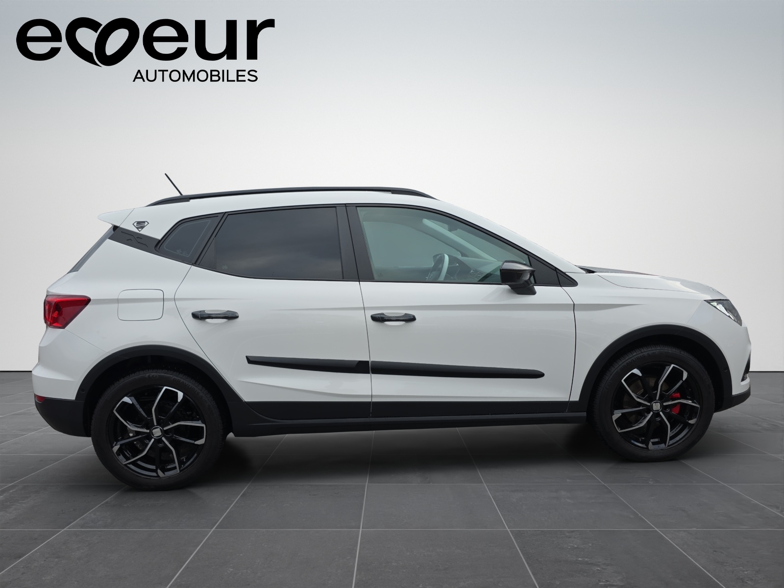 SEAT Arona 1.0 TGI Style-image-6