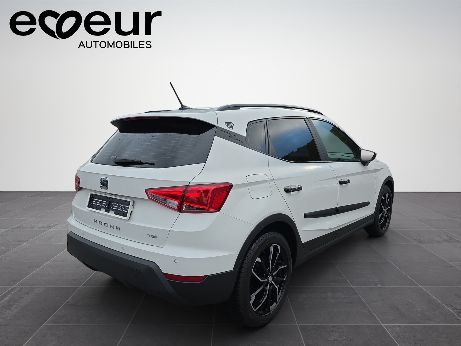SEAT Arona 1.0 TGI Style-image-5