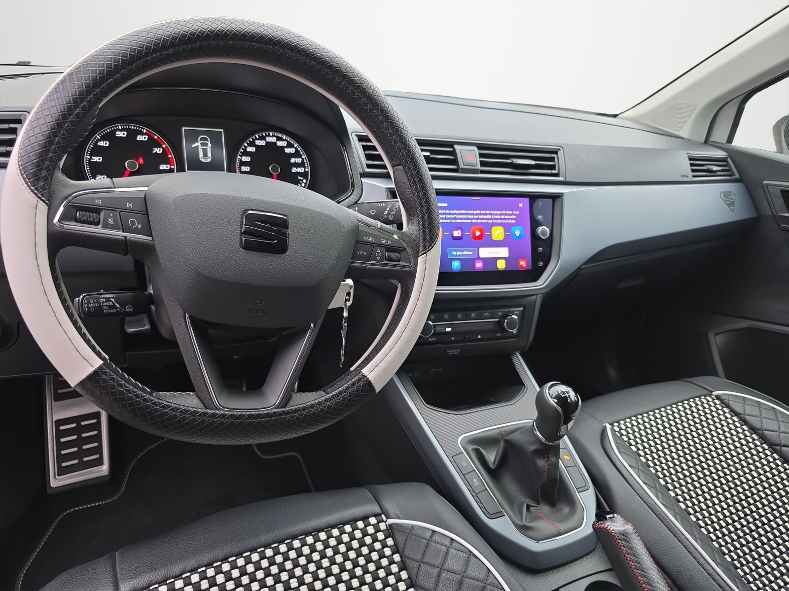 SEAT Arona 1.0 TGI Style-image-10