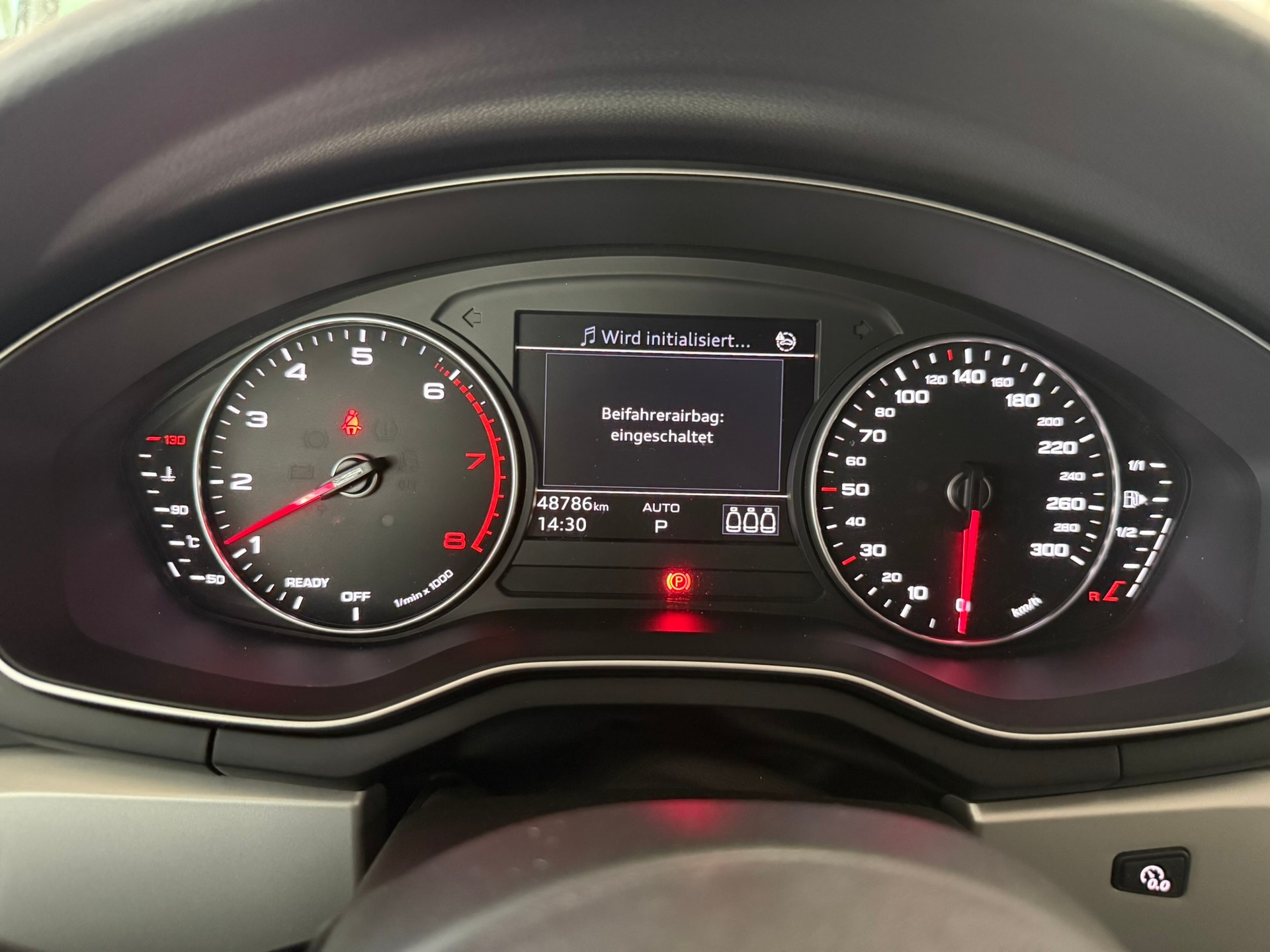 AUDI A4 Avant 35 TFSI S-tronic-image-16