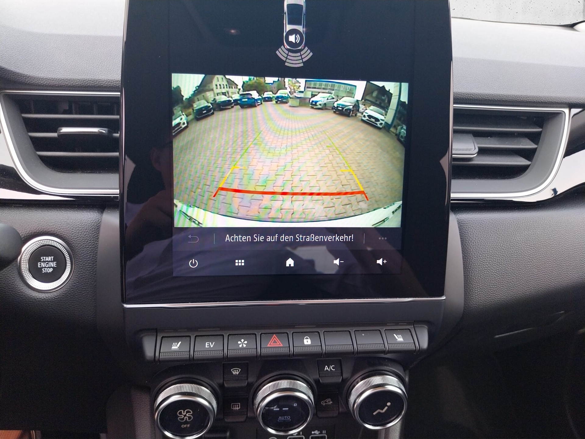 MITSUBISHI ASX 1.6 PHEV Intense-image-9