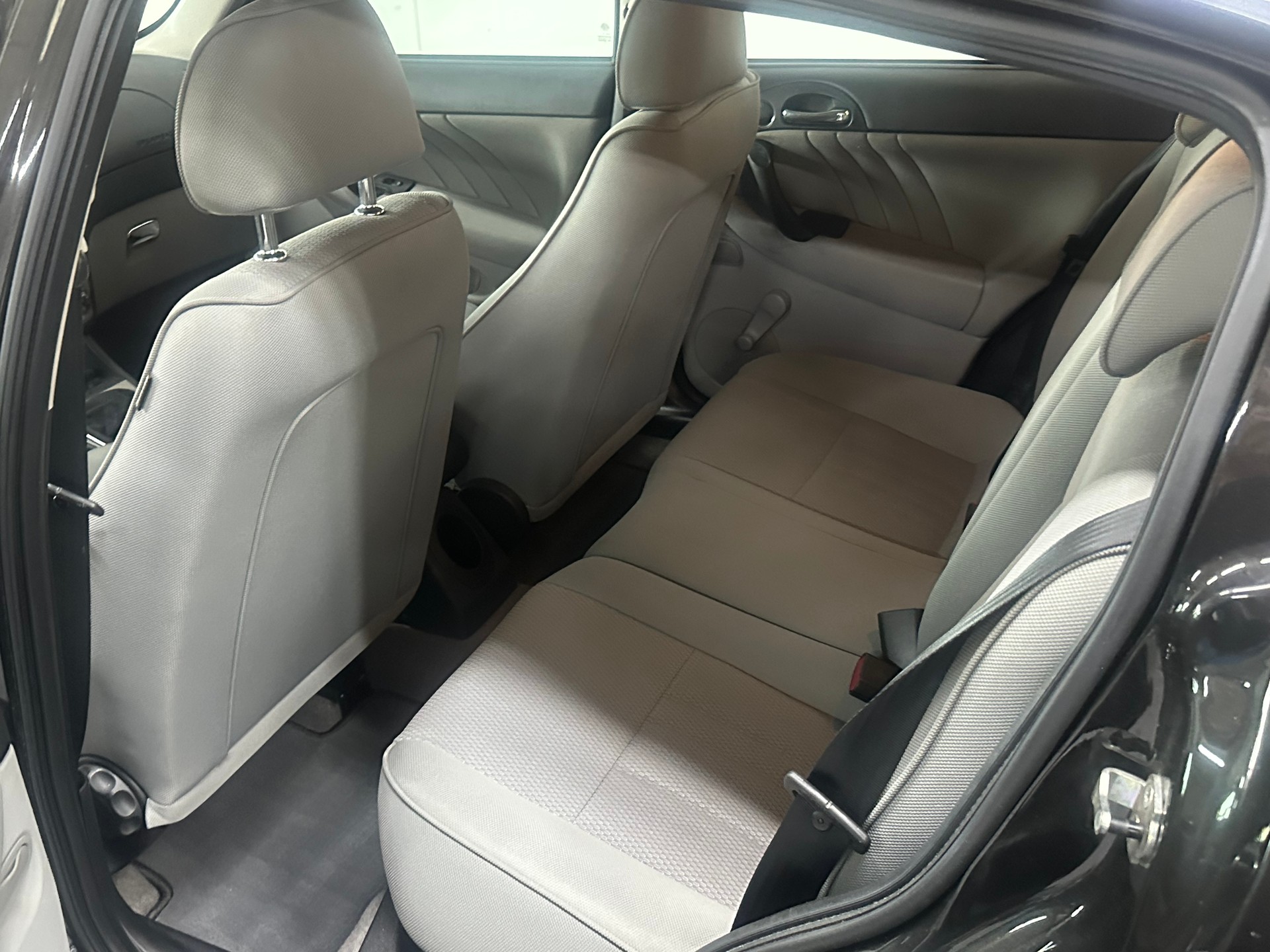 ALFA ROMEO 147 1.6 TS 16V Distinctive-image-7