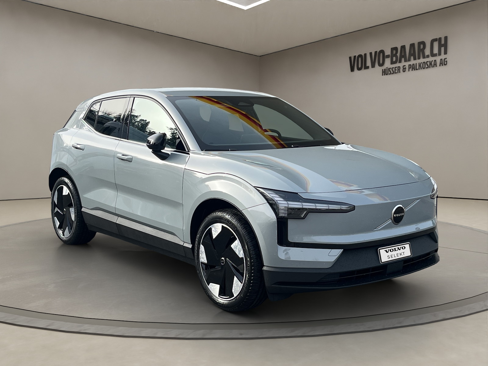 VOLVO EX 30 E60 Plus-image-6