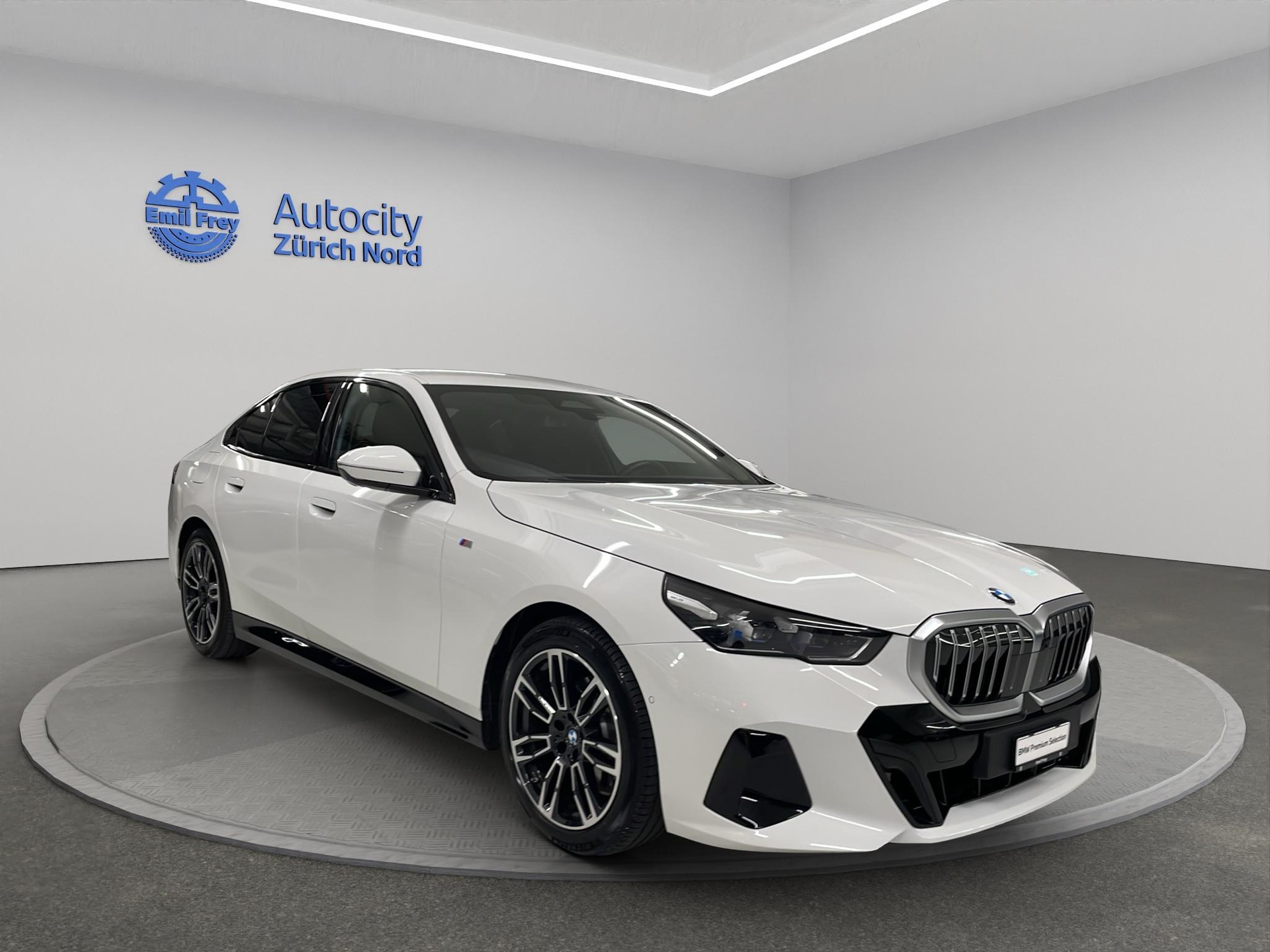 BMW 520d xDrive-image-3