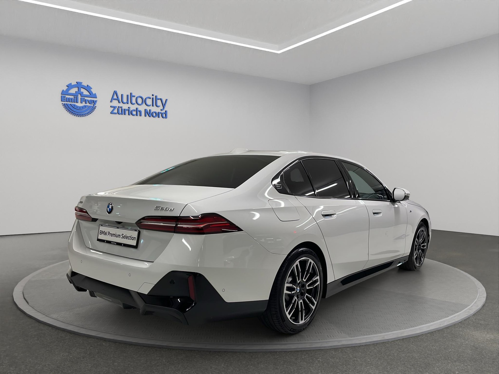BMW 520d xDrive-image-1