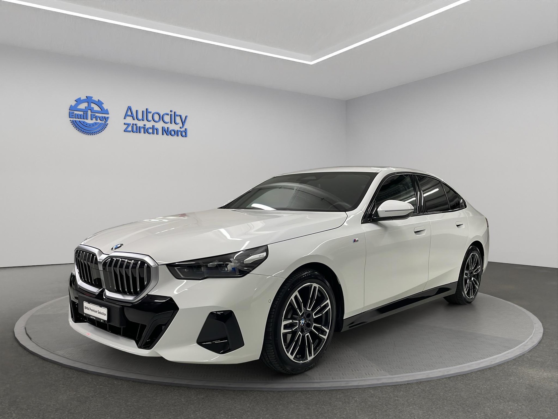 BMW 520d xDrive-image-0