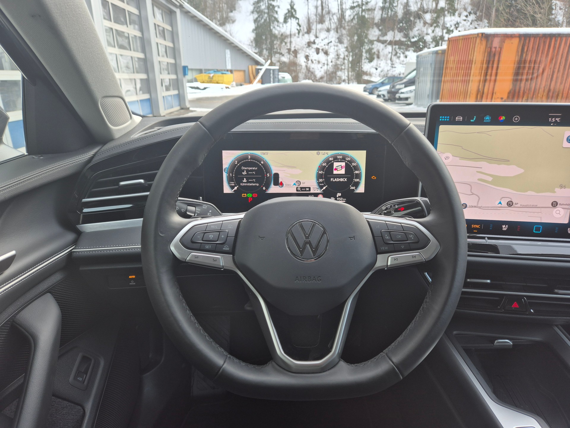 VW Passat Variant 2.0 TDI evo Business 4 Motion DSG-image-10