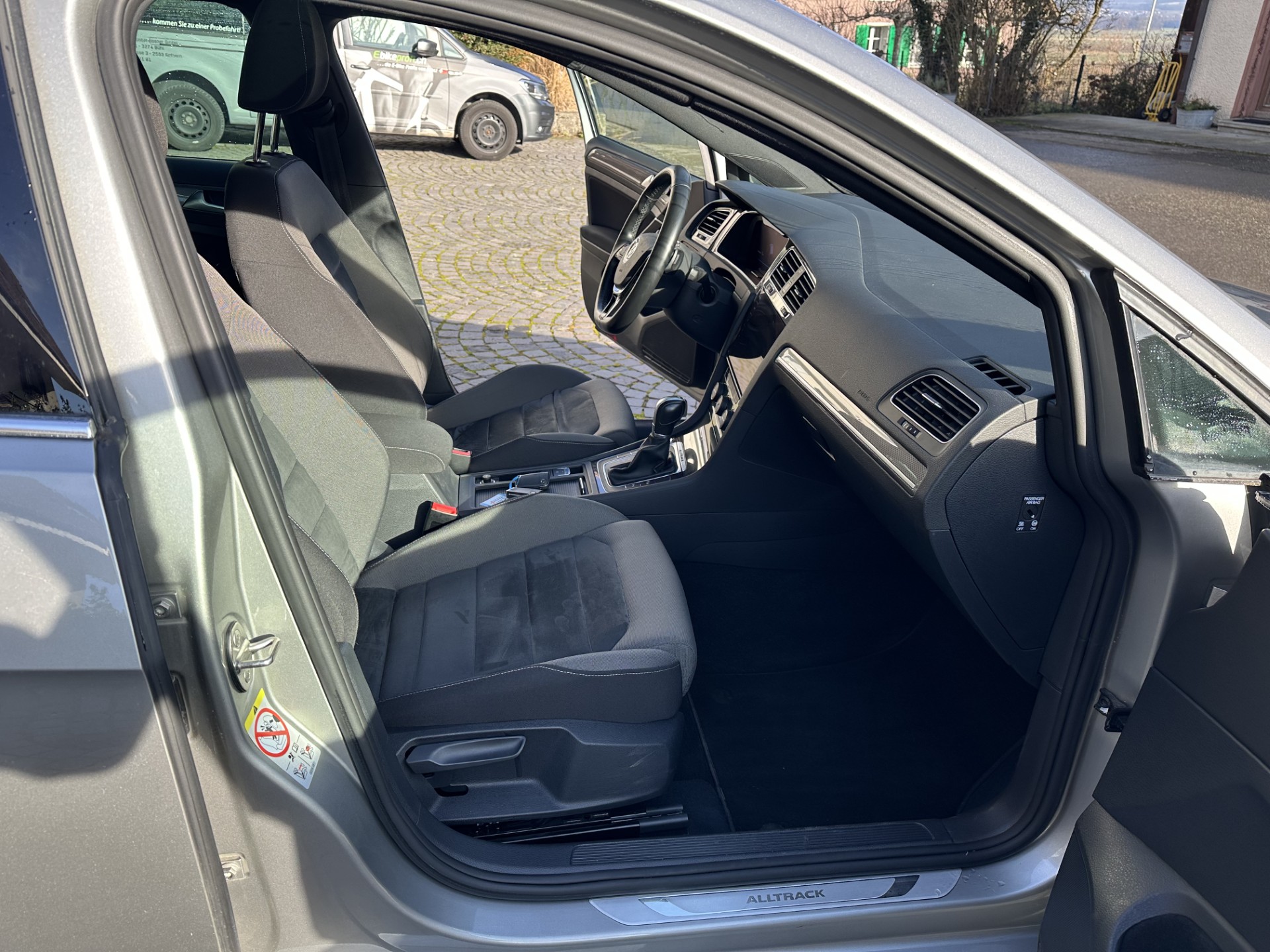 VW Golf 2.0 TDI Alltrack 4Motion DSG-image-11