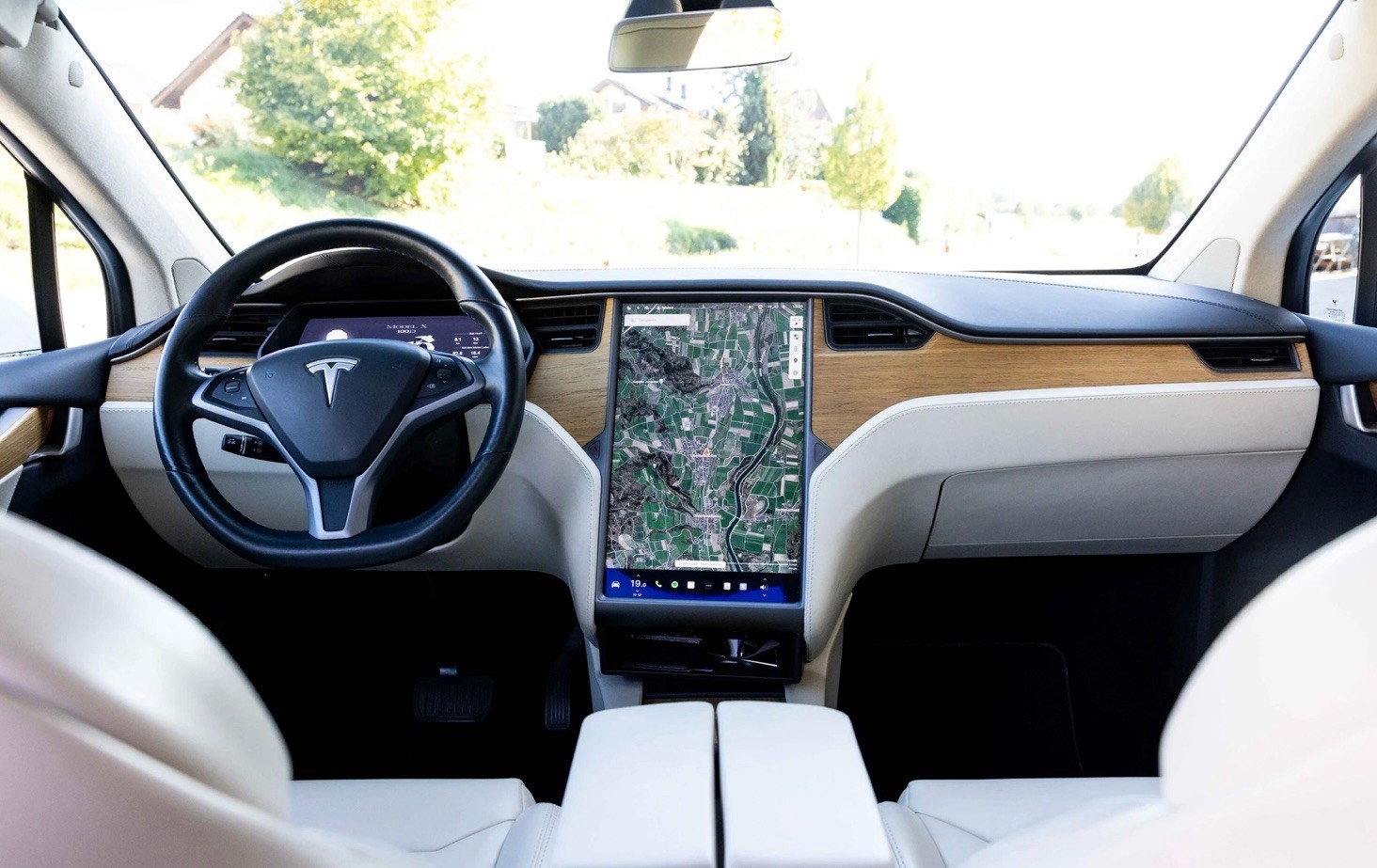TESLA Model X 100 D-image-1