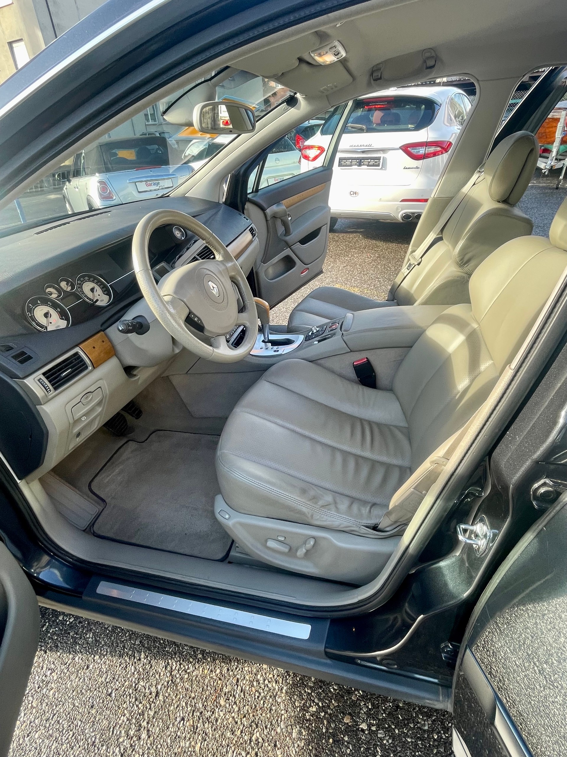 RENAULT Vel Satis 3.5 V6 Initiale Automatic-image-5