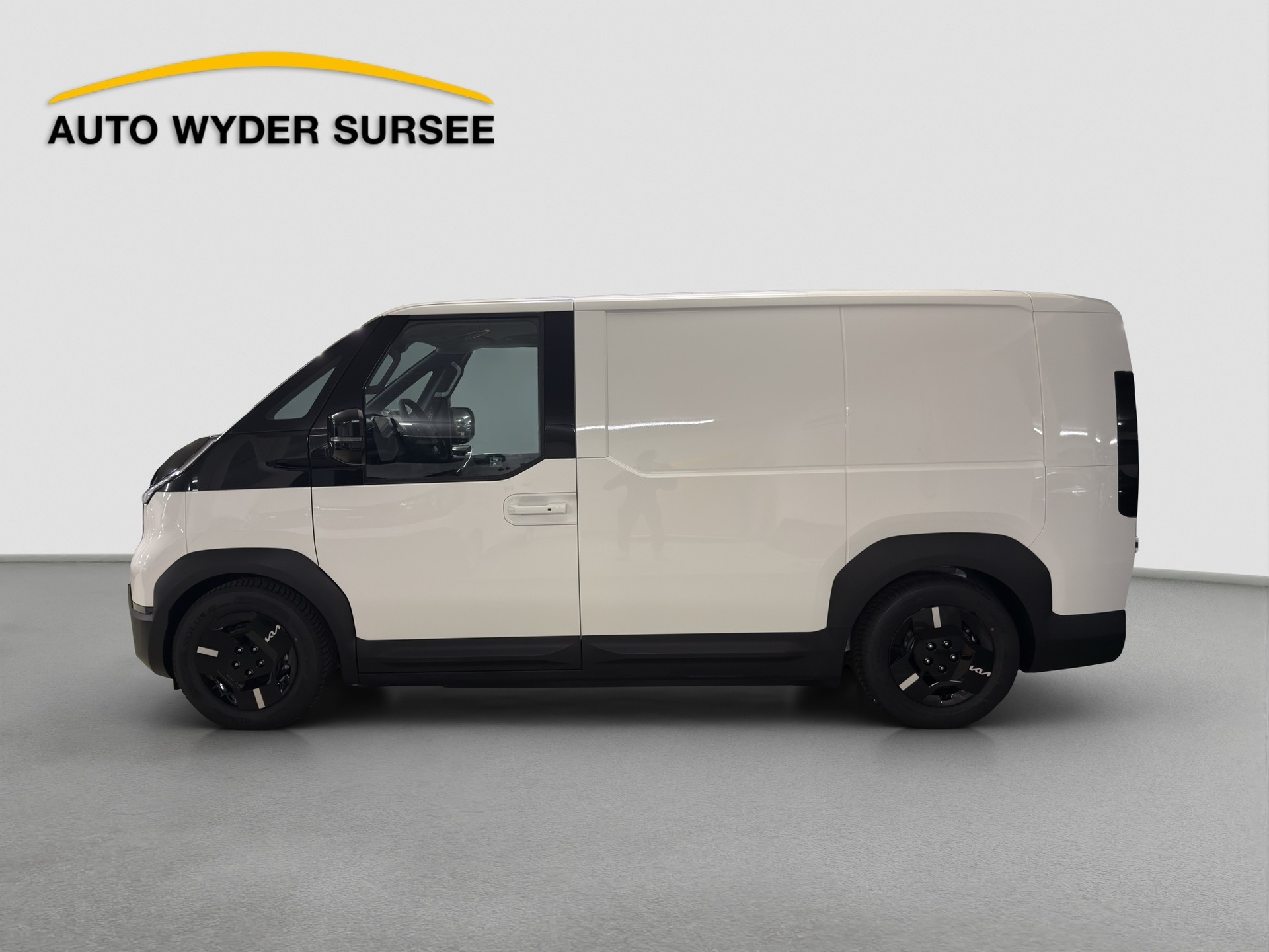 KIA PV5 Cargo 71.2 kWh Plus-image-2