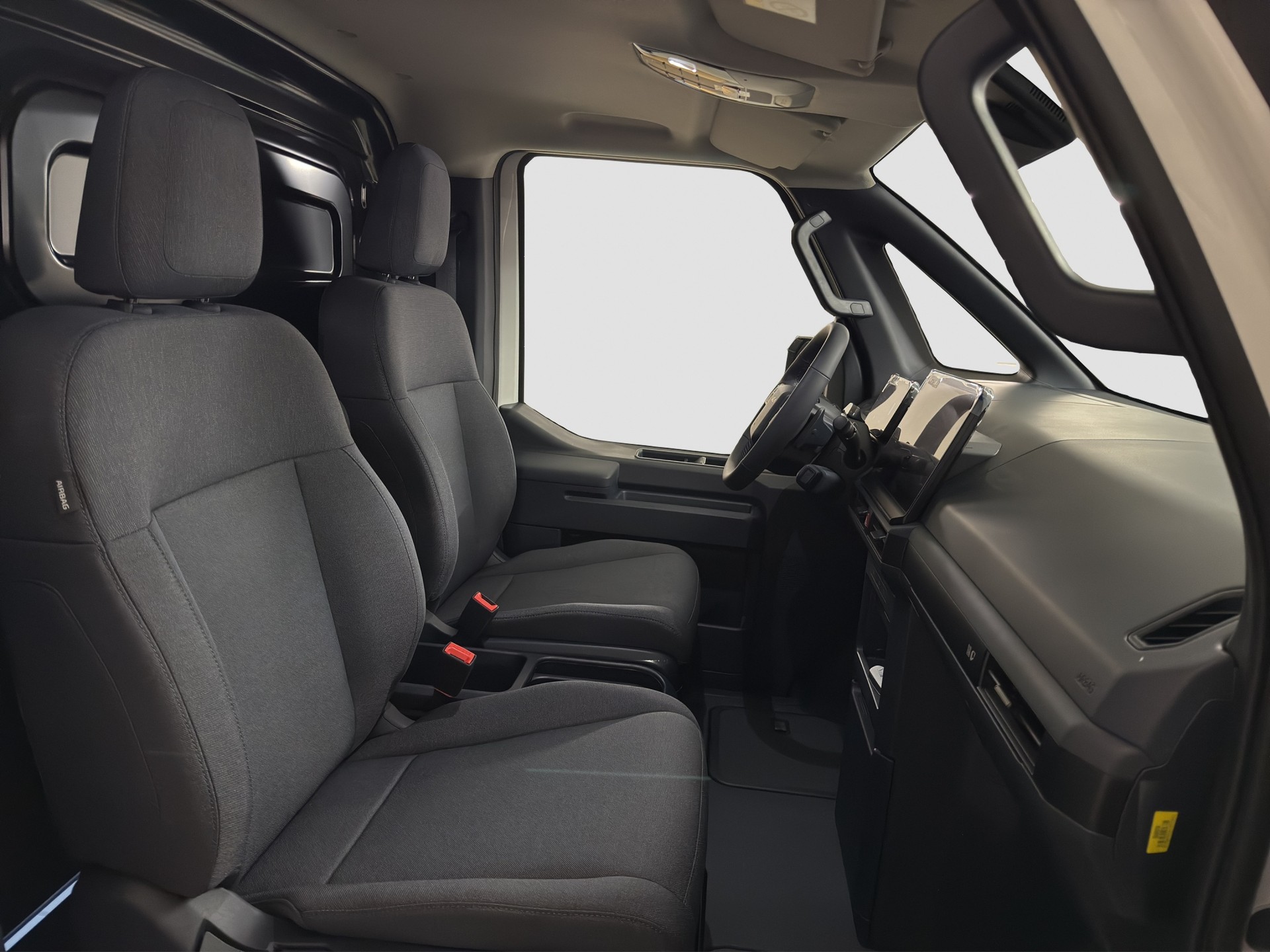 KIA PV5 Cargo 71.2 kWh Plus-image-9