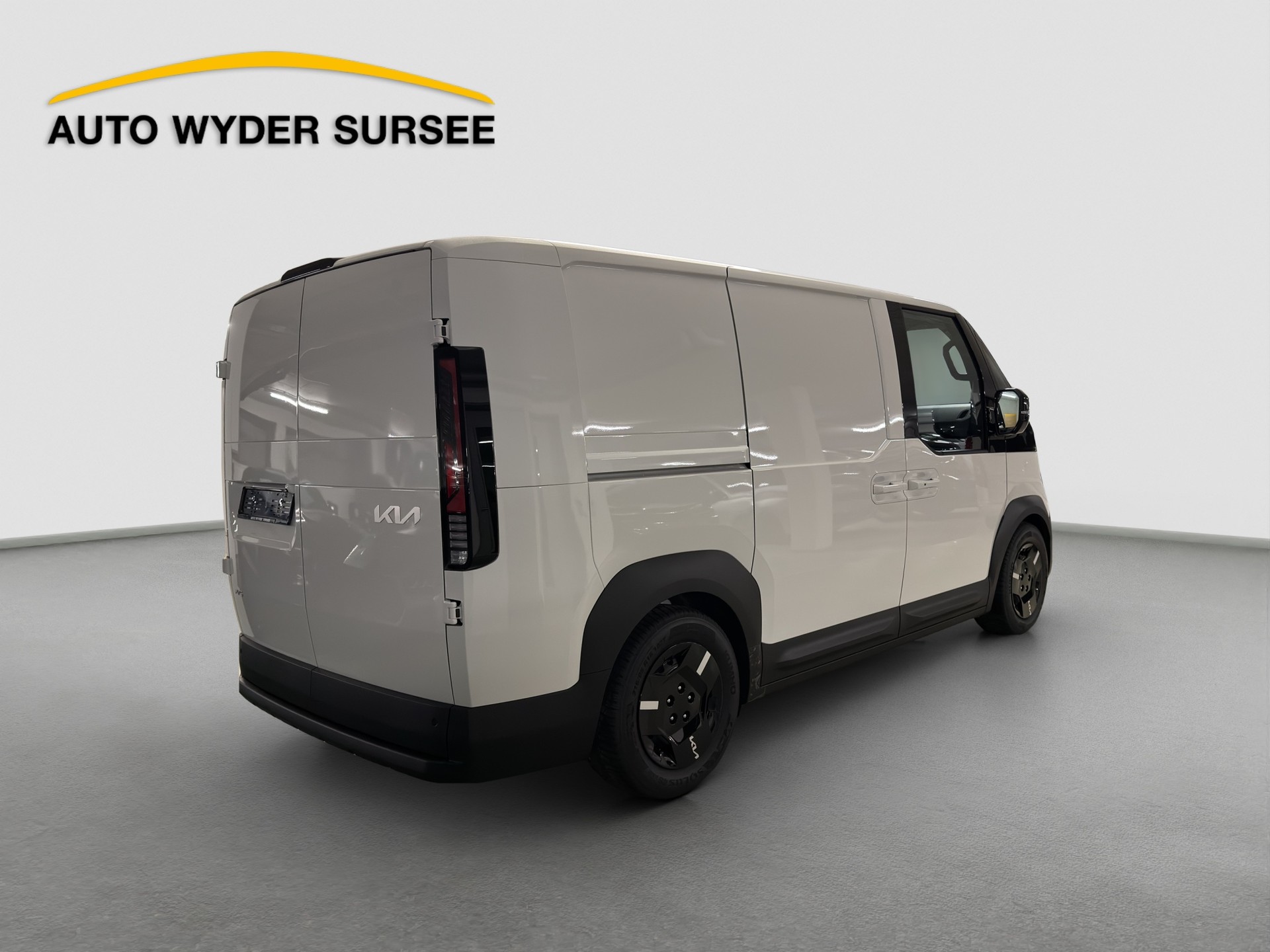 KIA PV5 Cargo 71.2 kWh Plus-image-5