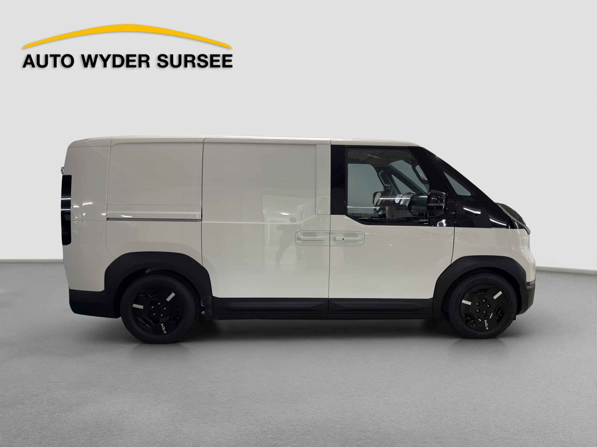 KIA PV5 Cargo 71.2 kWh Plus-image-6