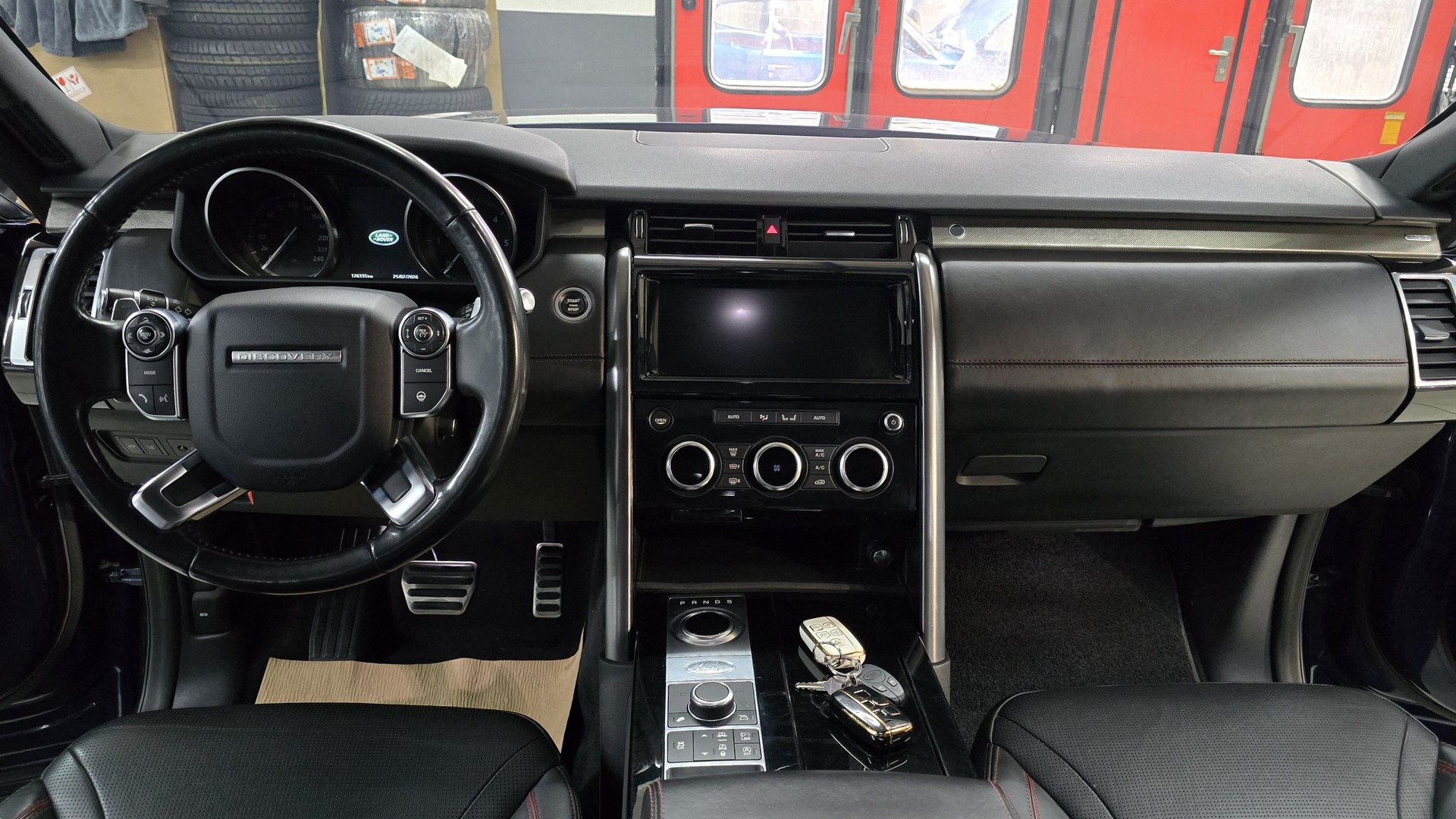 LAND ROVER Discovery 3.0 TD6 HSE Luxury Automatic-image-21