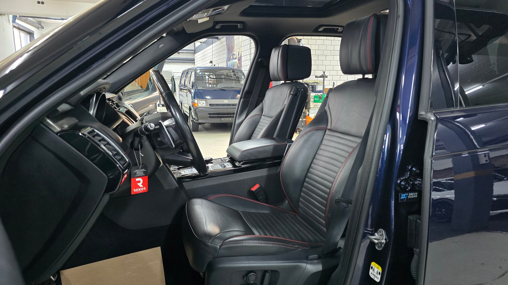LAND ROVER Discovery 3.0 TD6 HSE Luxury Automatic-image-18