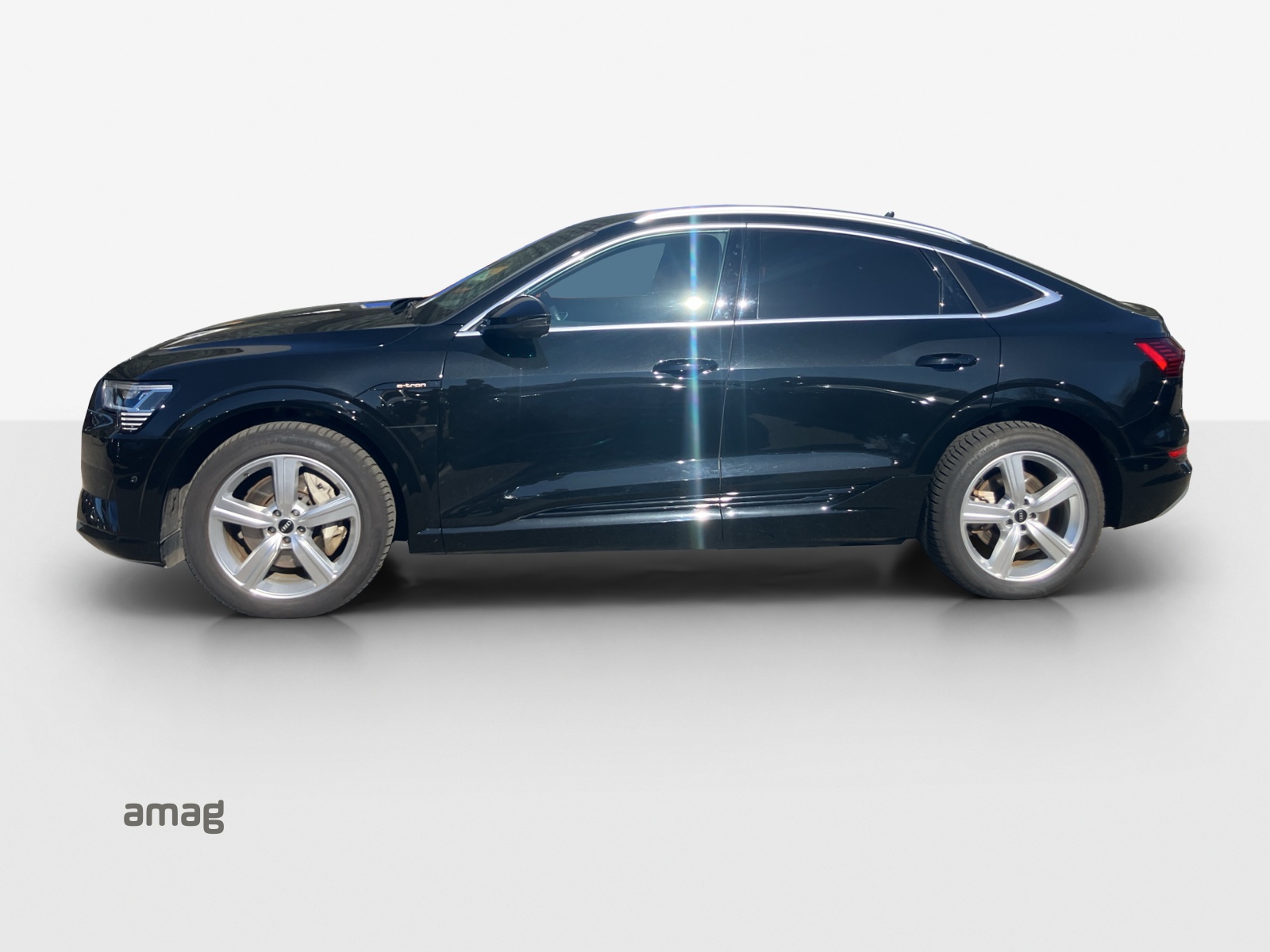 AUDI e-tron 55 Sportback Advanced quattro-image-1