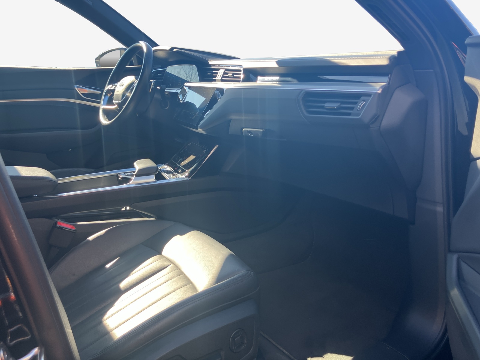 AUDI e-tron 55 Sportback Advanced quattro-image-15